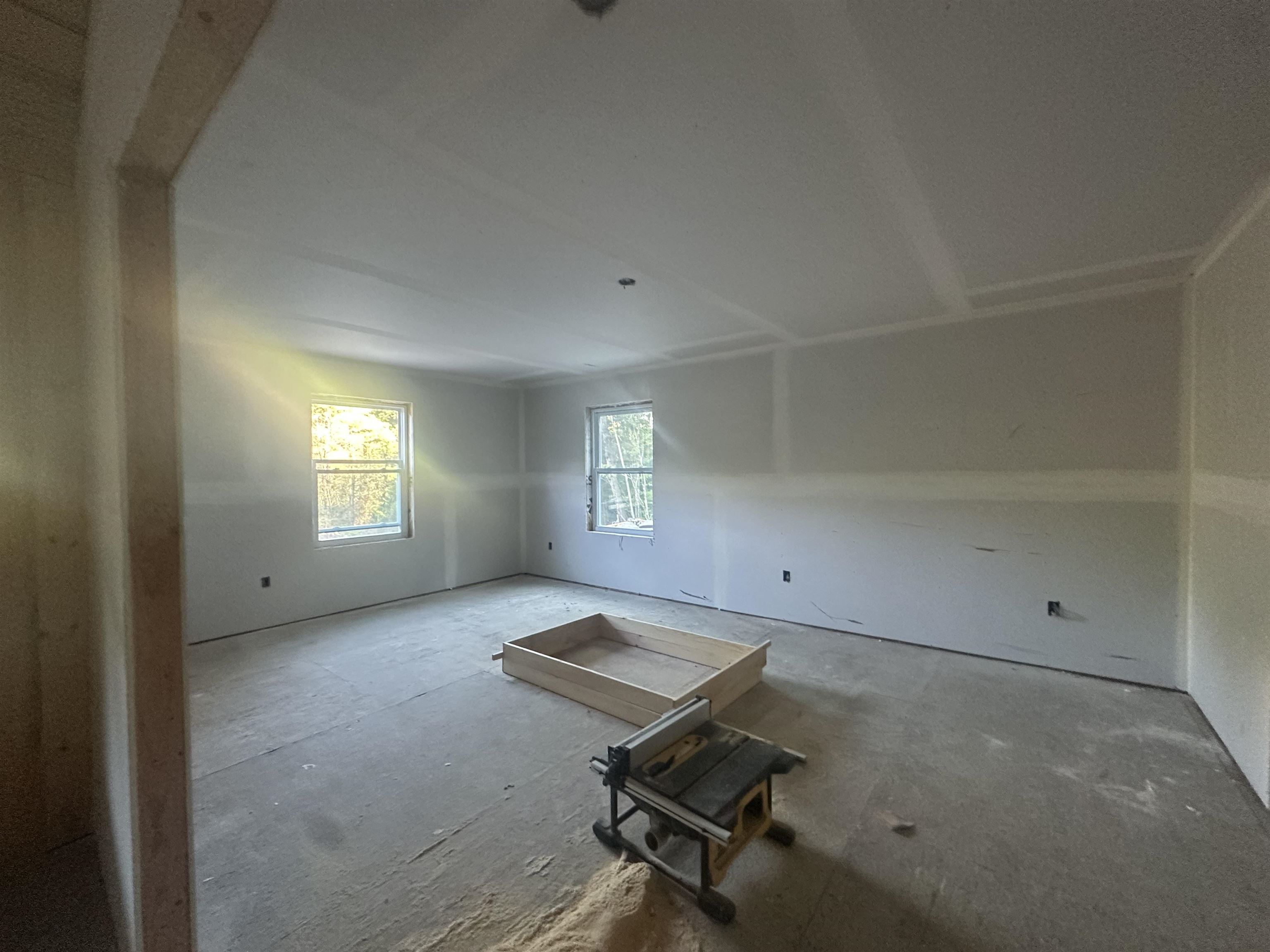 9 Rydon Acres Property Photo 15