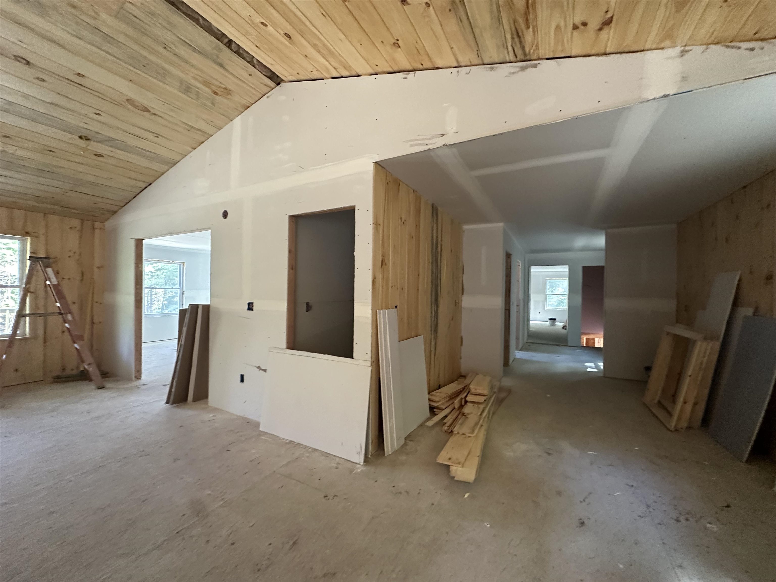 9 Rydon Acres Property Photo 18