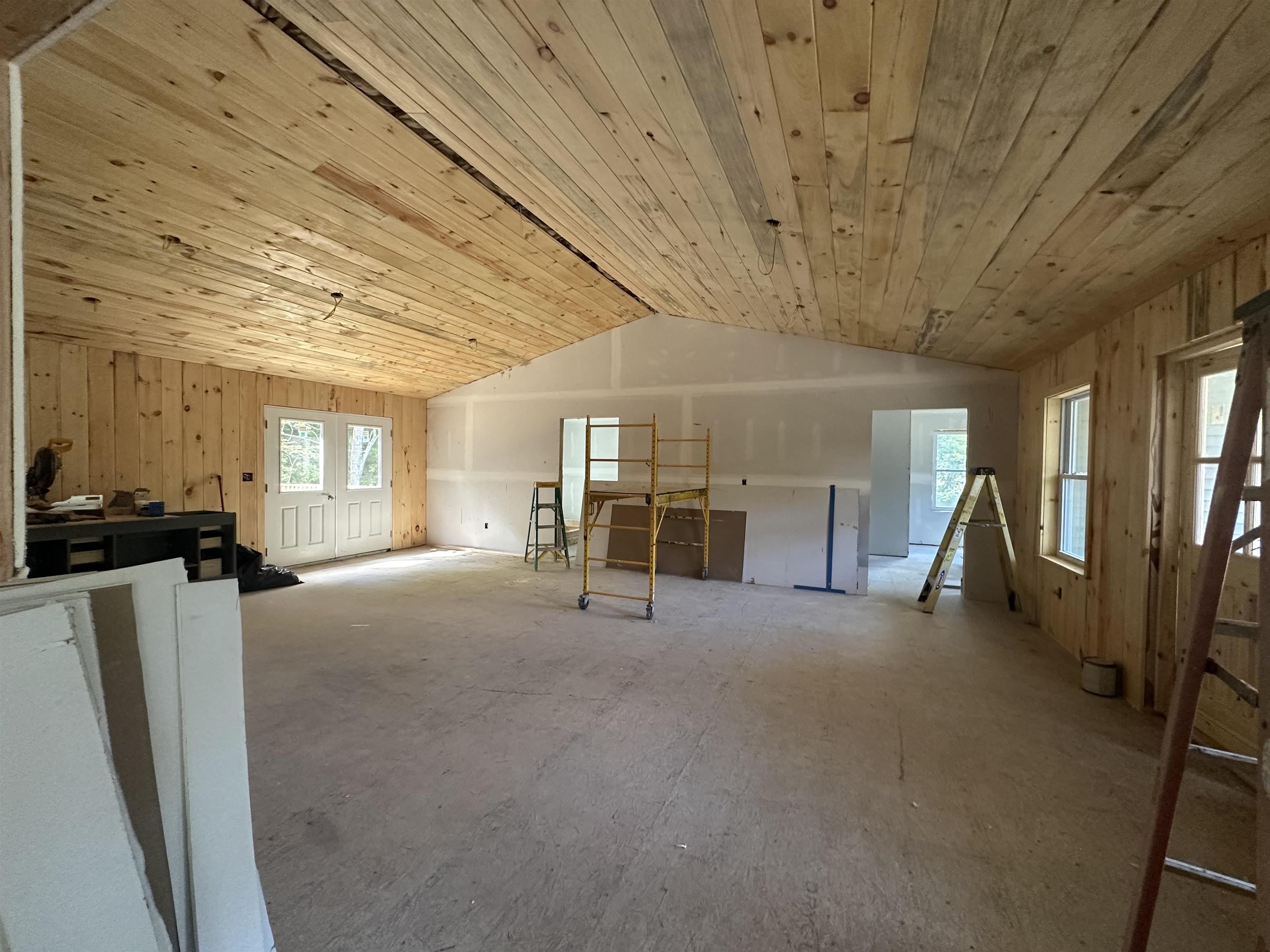 9 Rydon Acres Property Photo 26