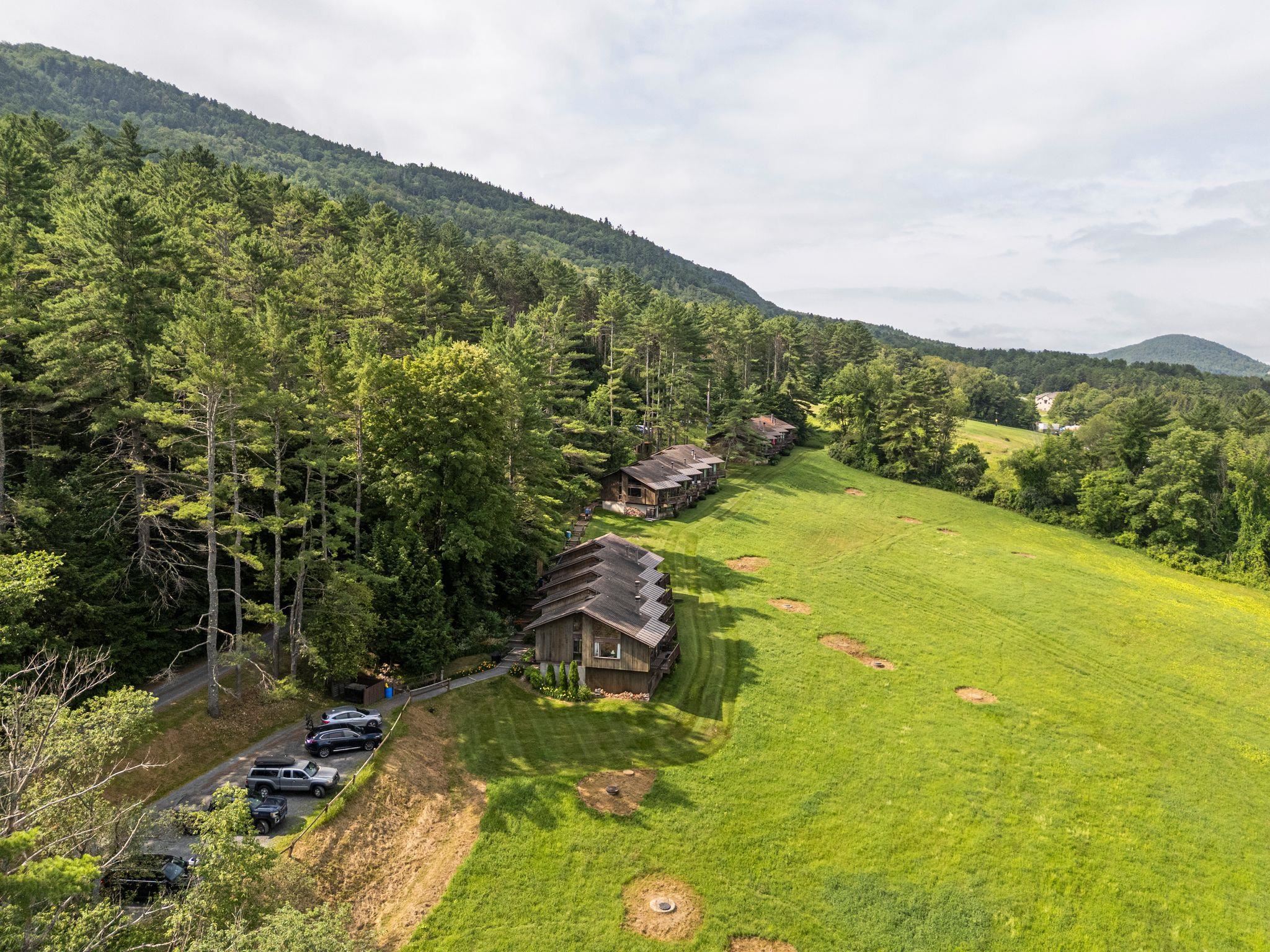 104 Deer Run Property Photo 1