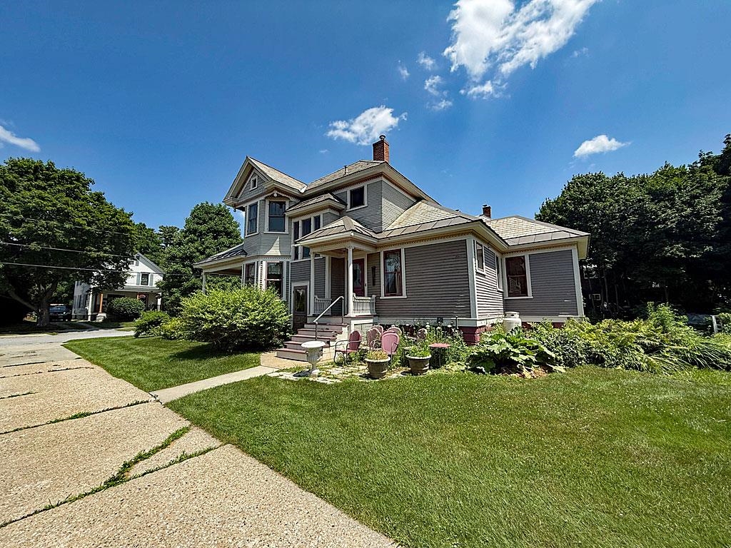 52 Kingsley Avenue Property Photo 1