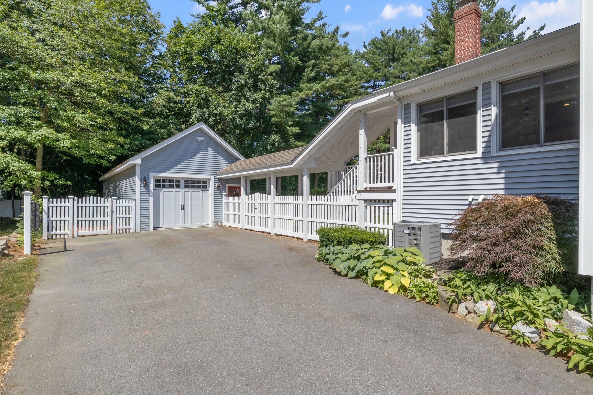 183 Winnacunnet Road Property Photo 4