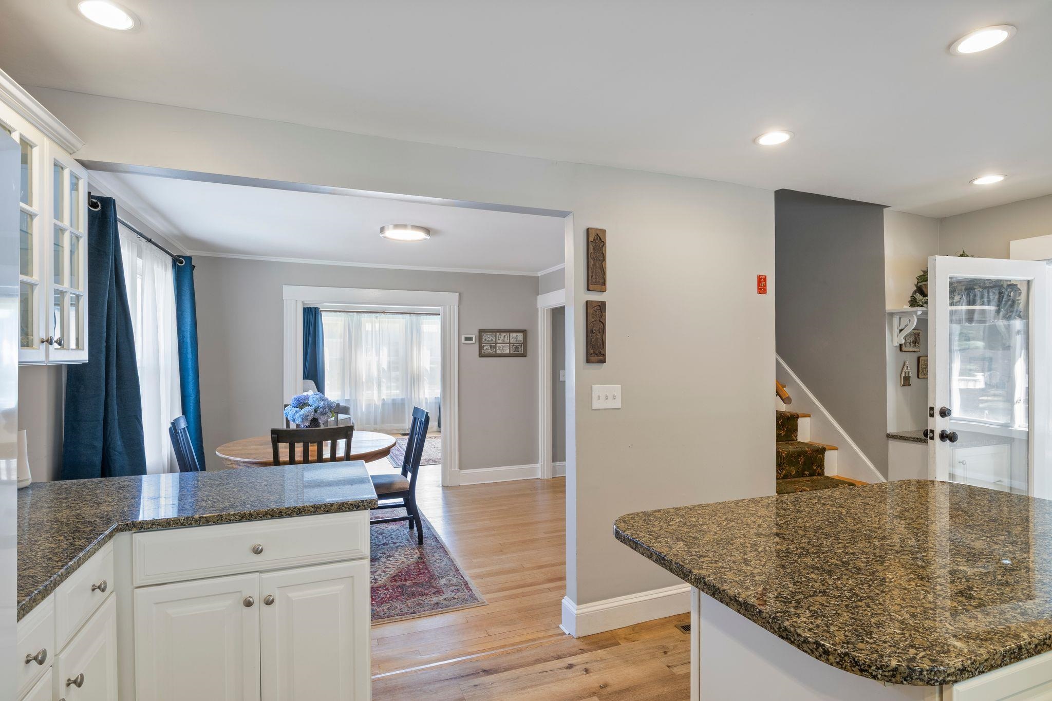 183 Winnacunnet Road Property Photo 15