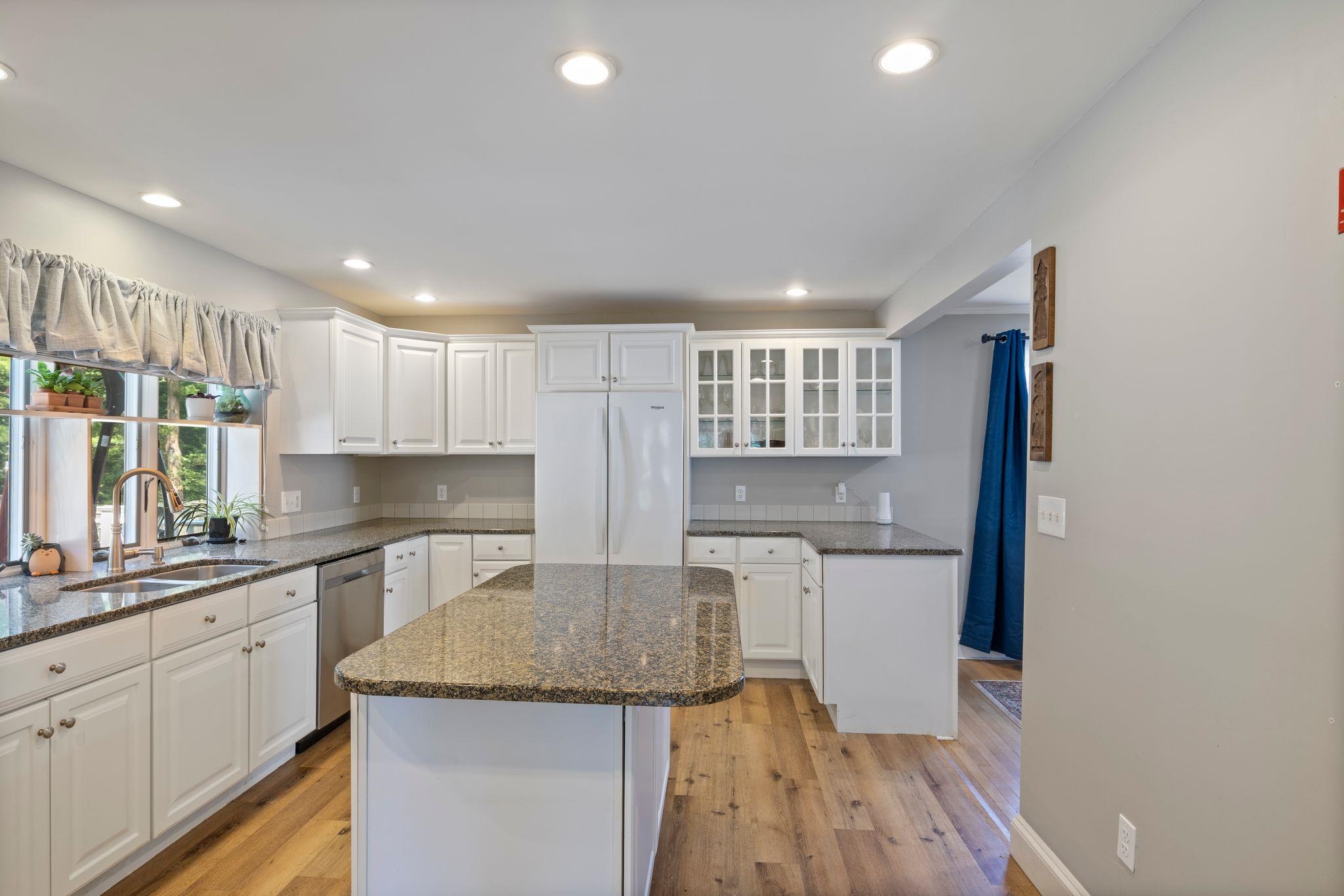 183 Winnacunnet Road Property Photo 16