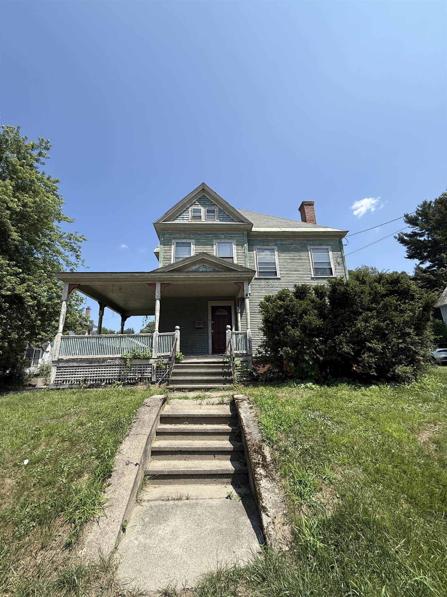 9 Main Street Property Photo 1