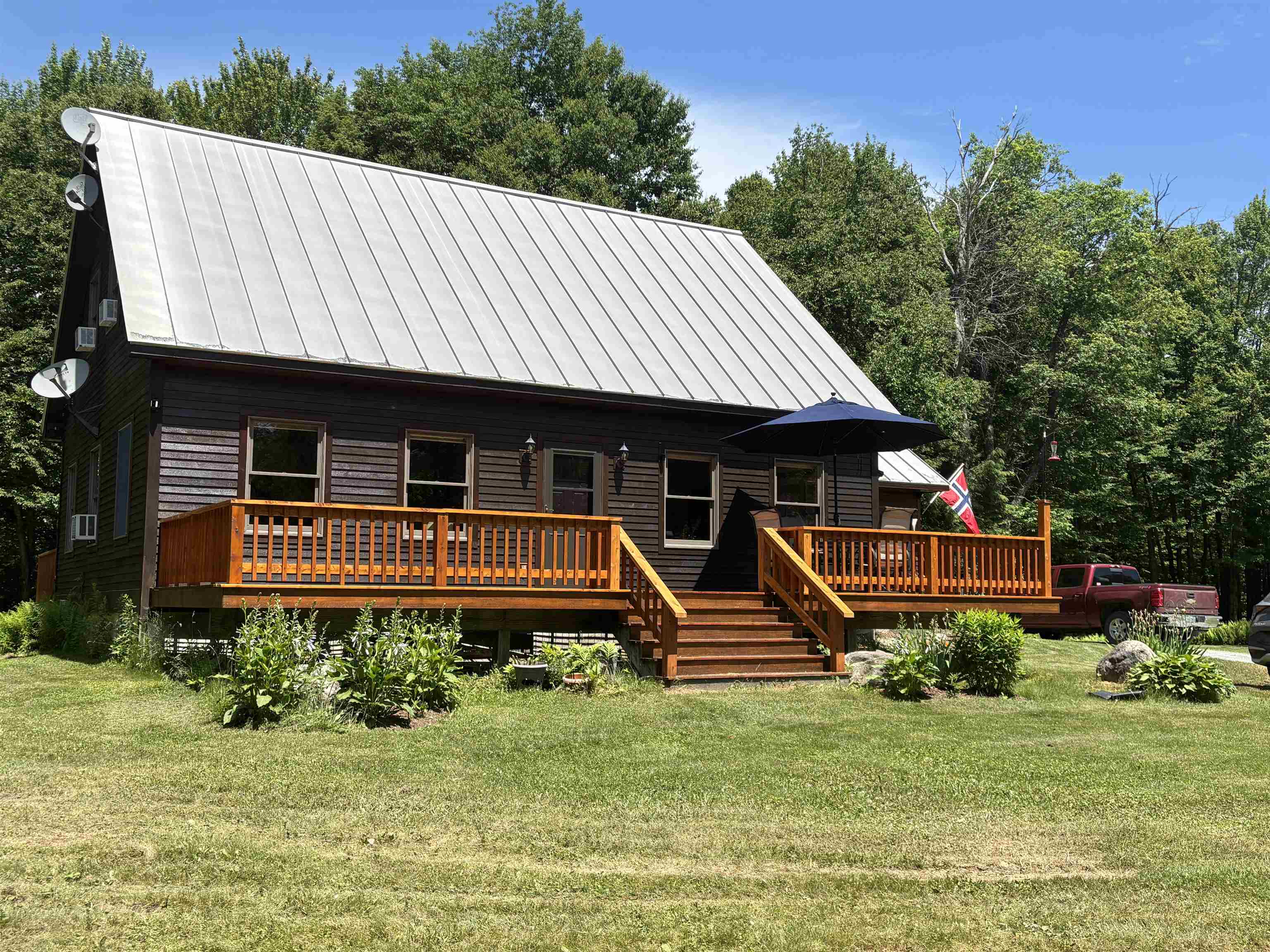 821 Paquette Road Property Photo 1