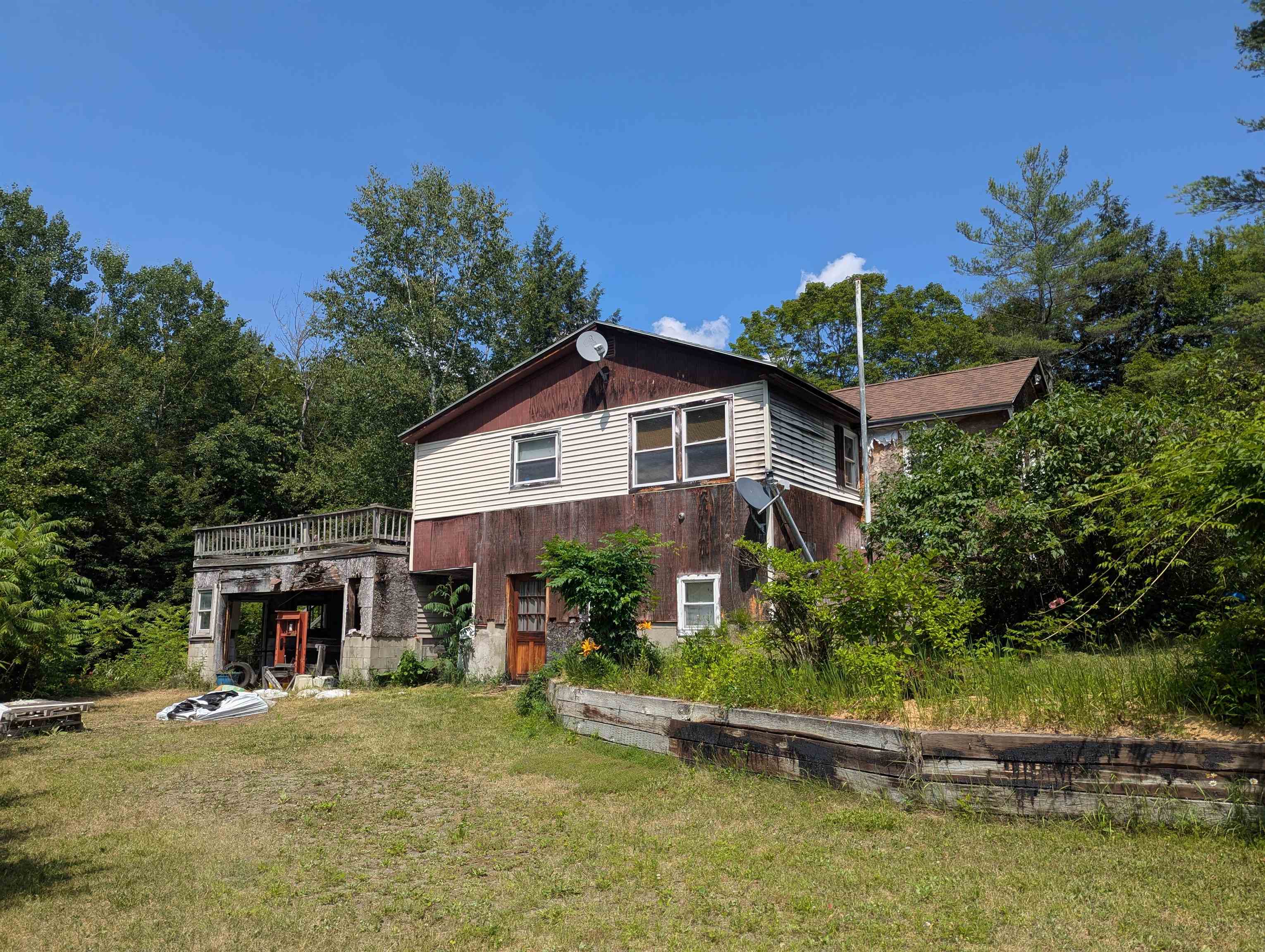 1438 Gravelin Road Property Photo 1