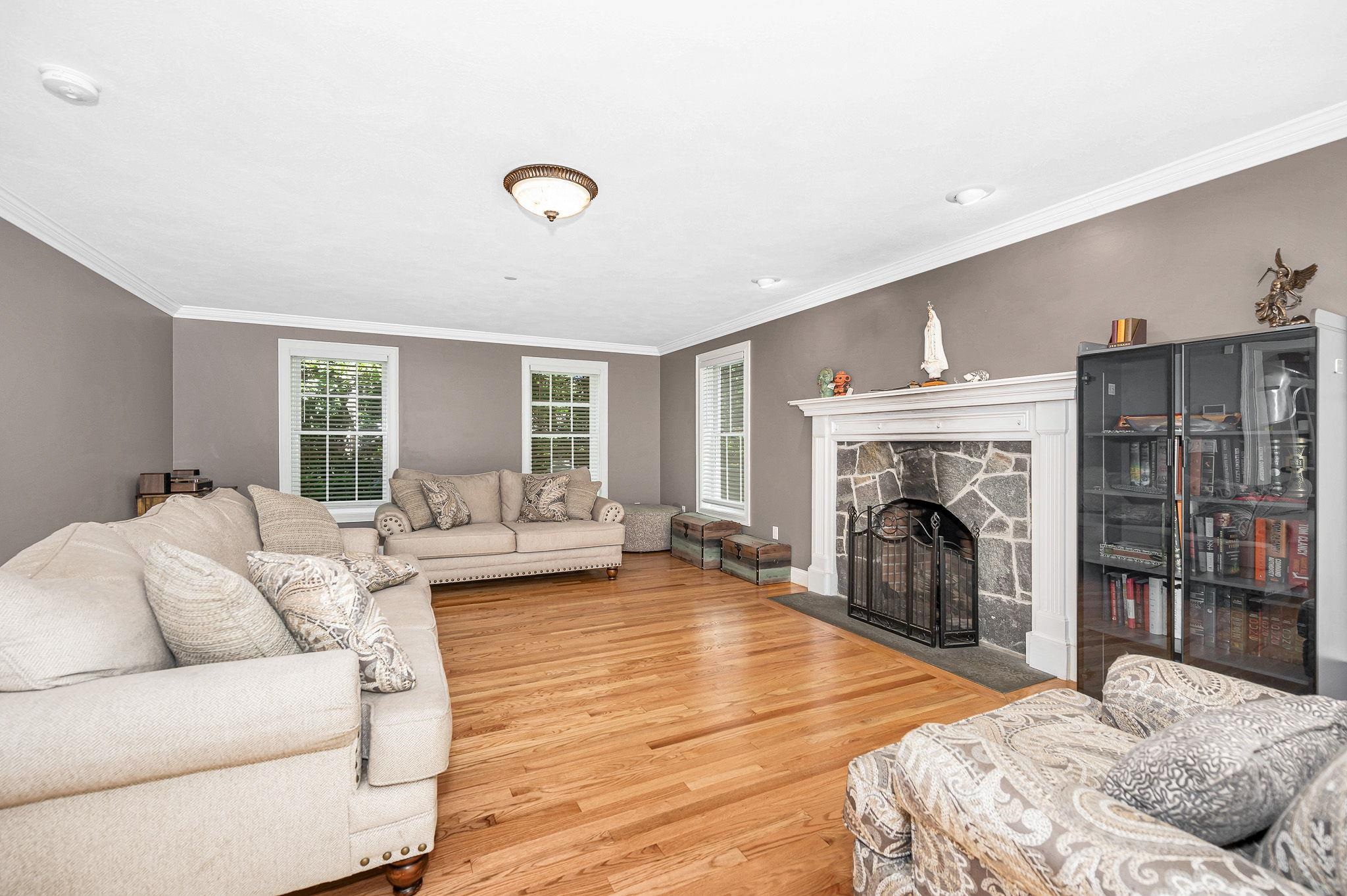 7 Oak Ridge Drive Property Photo 15