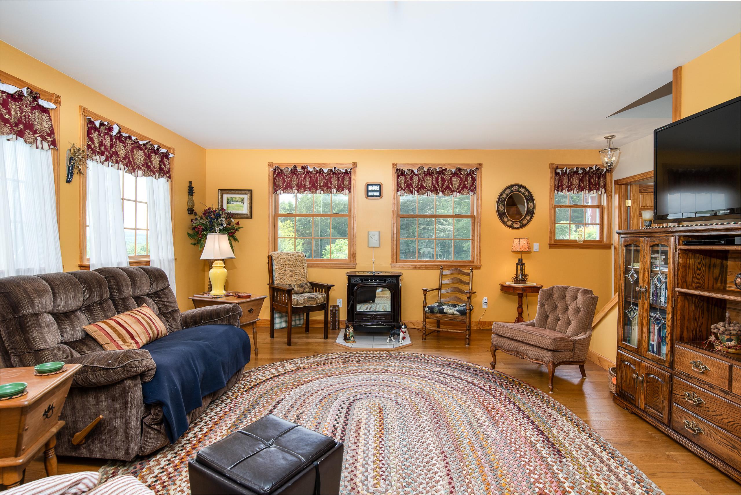 693 Little Sherburne Road Property Photo 10