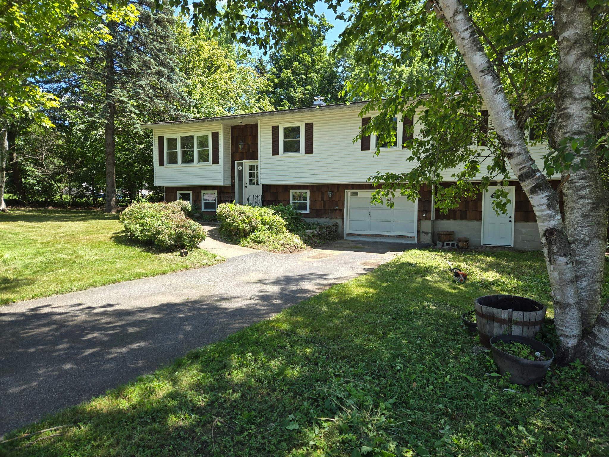 192 Lea Drive Property Photo 1