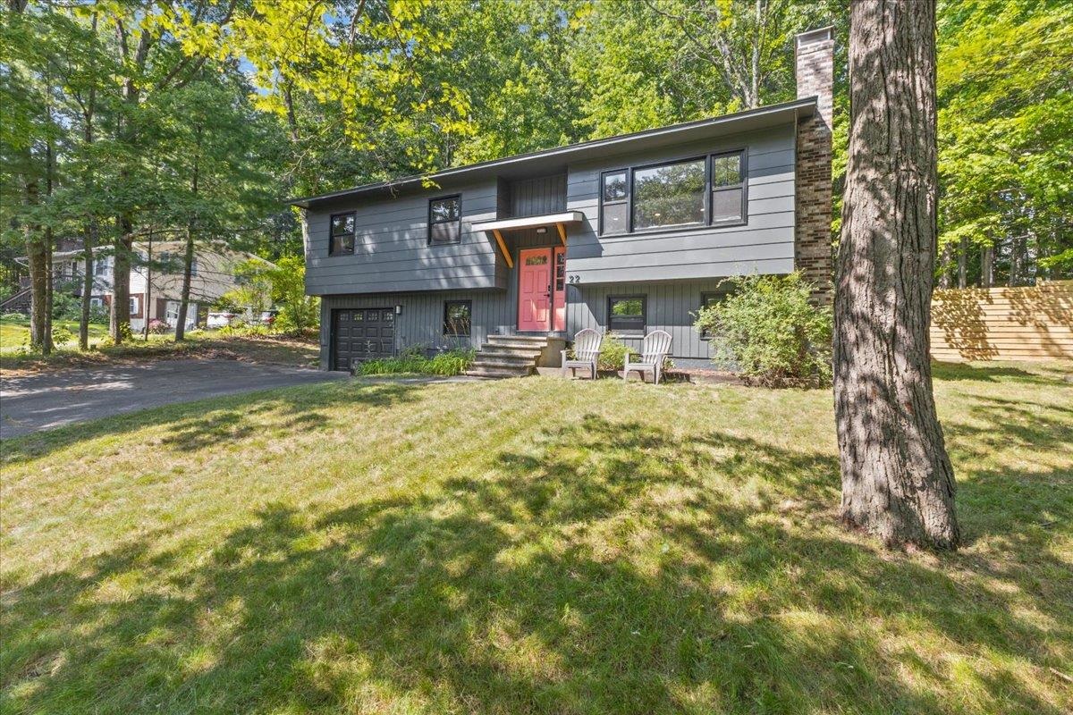 22 Greenbriar Drive Property Photo 1