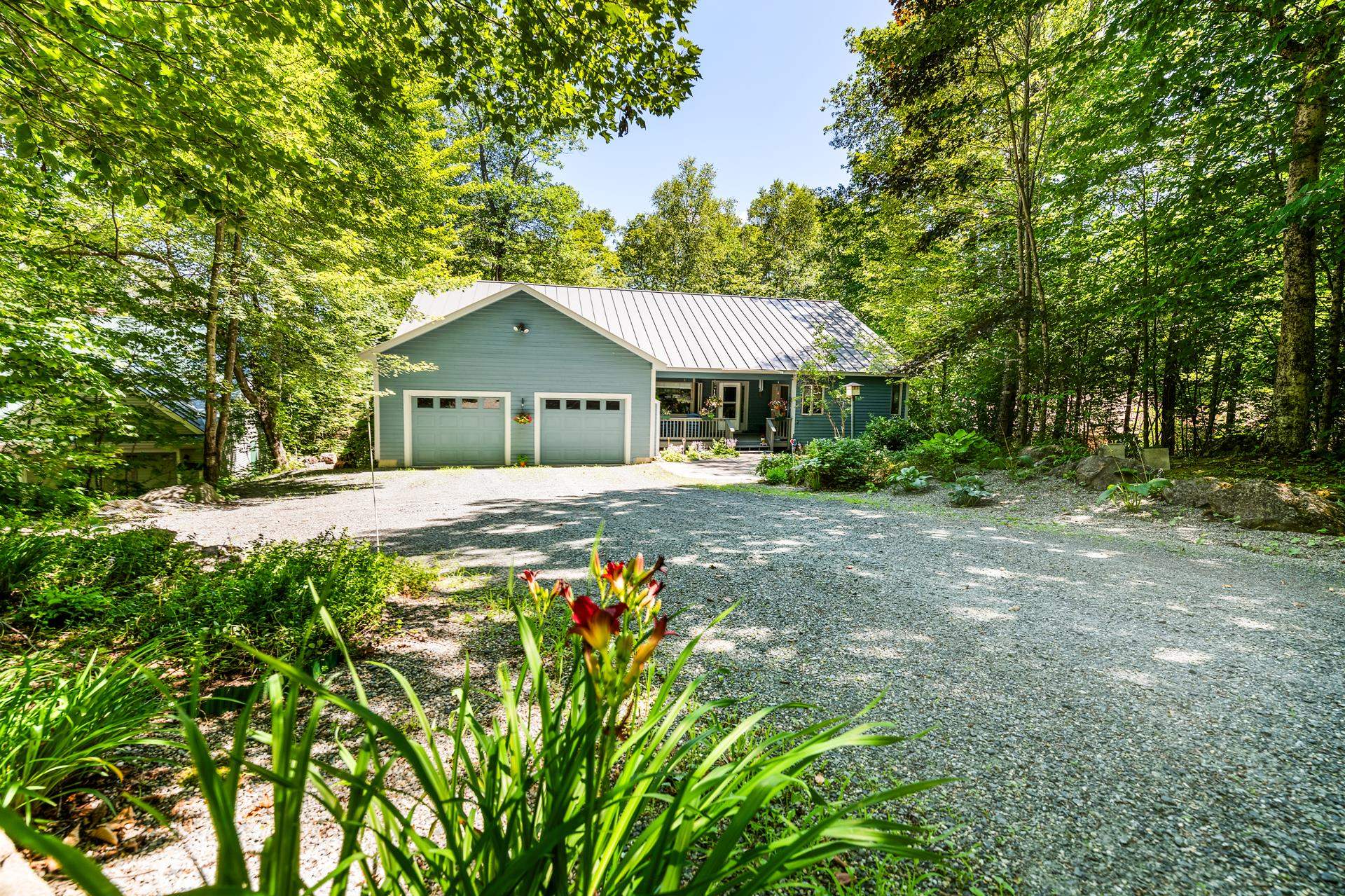 8 Sandy Brae Property Photo 3
