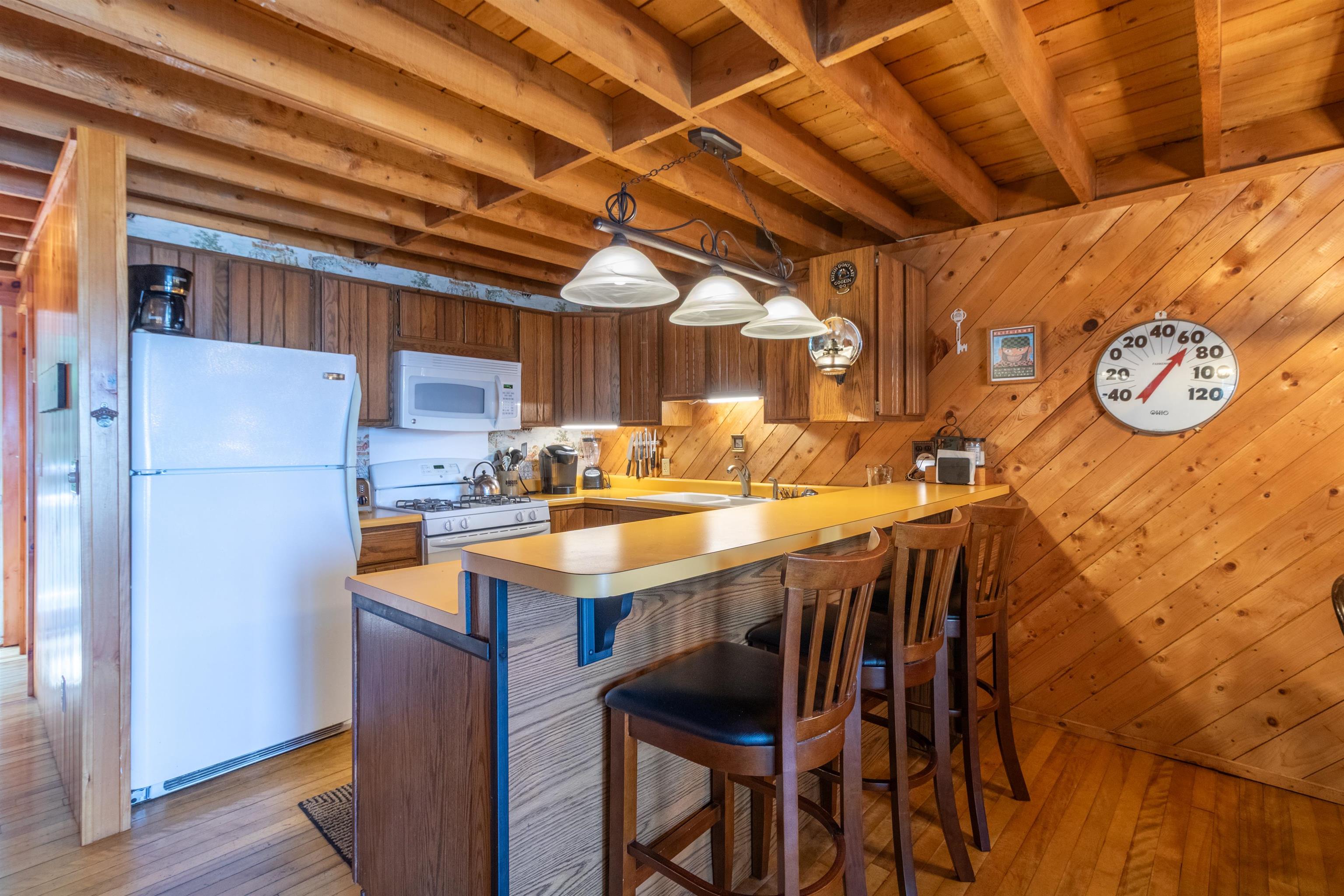 665 Lakeshore Drive Property Photo 12