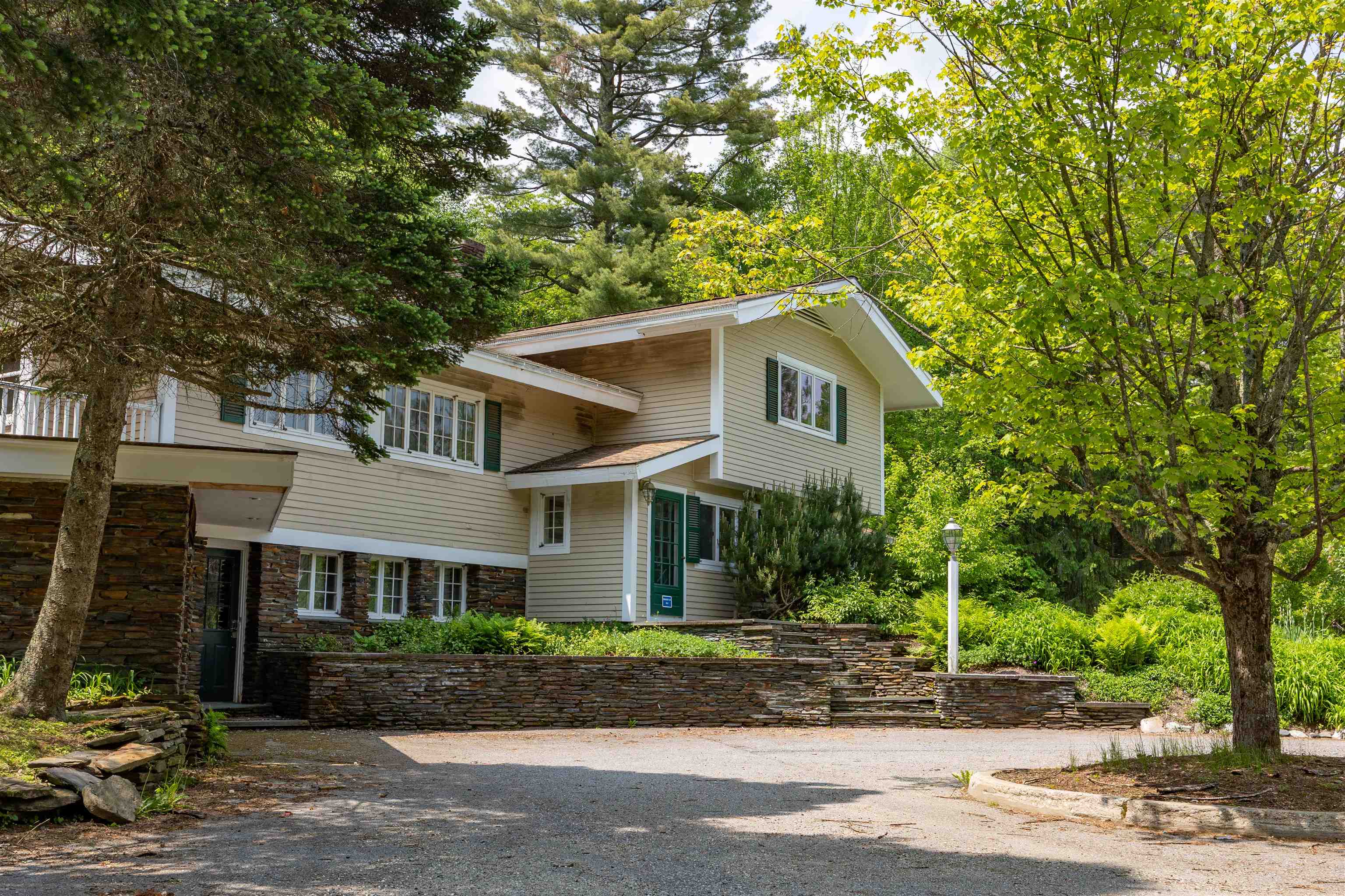 5907 Mountain Road Property Photo 1