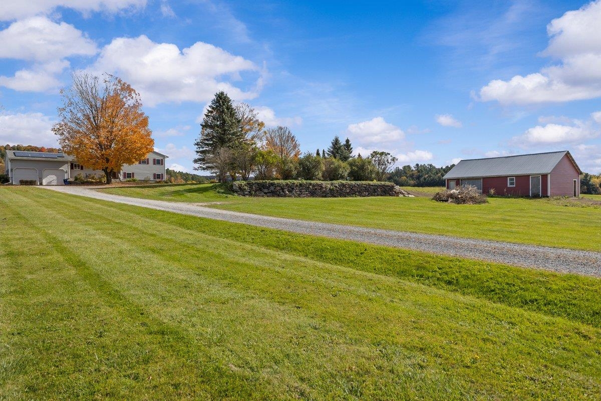 733 Buck Hollow Road Property Photo 2