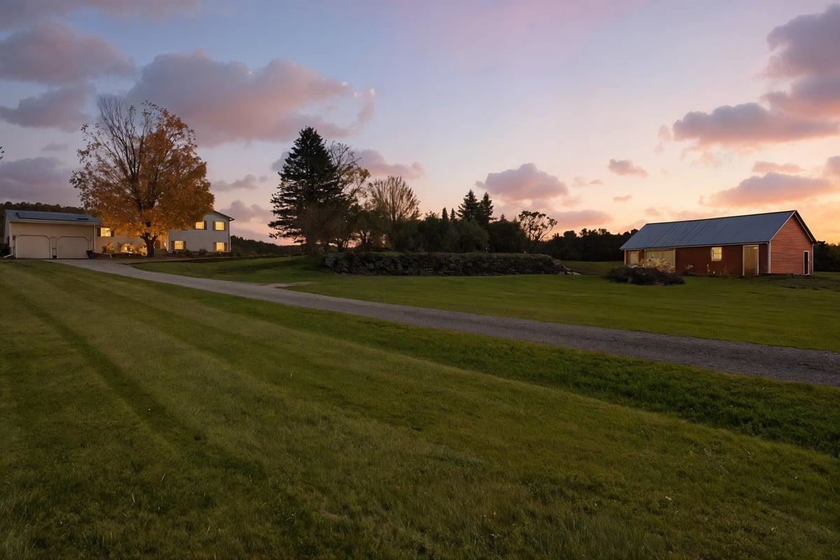 733 Buck Hollow Road Property Photo 3