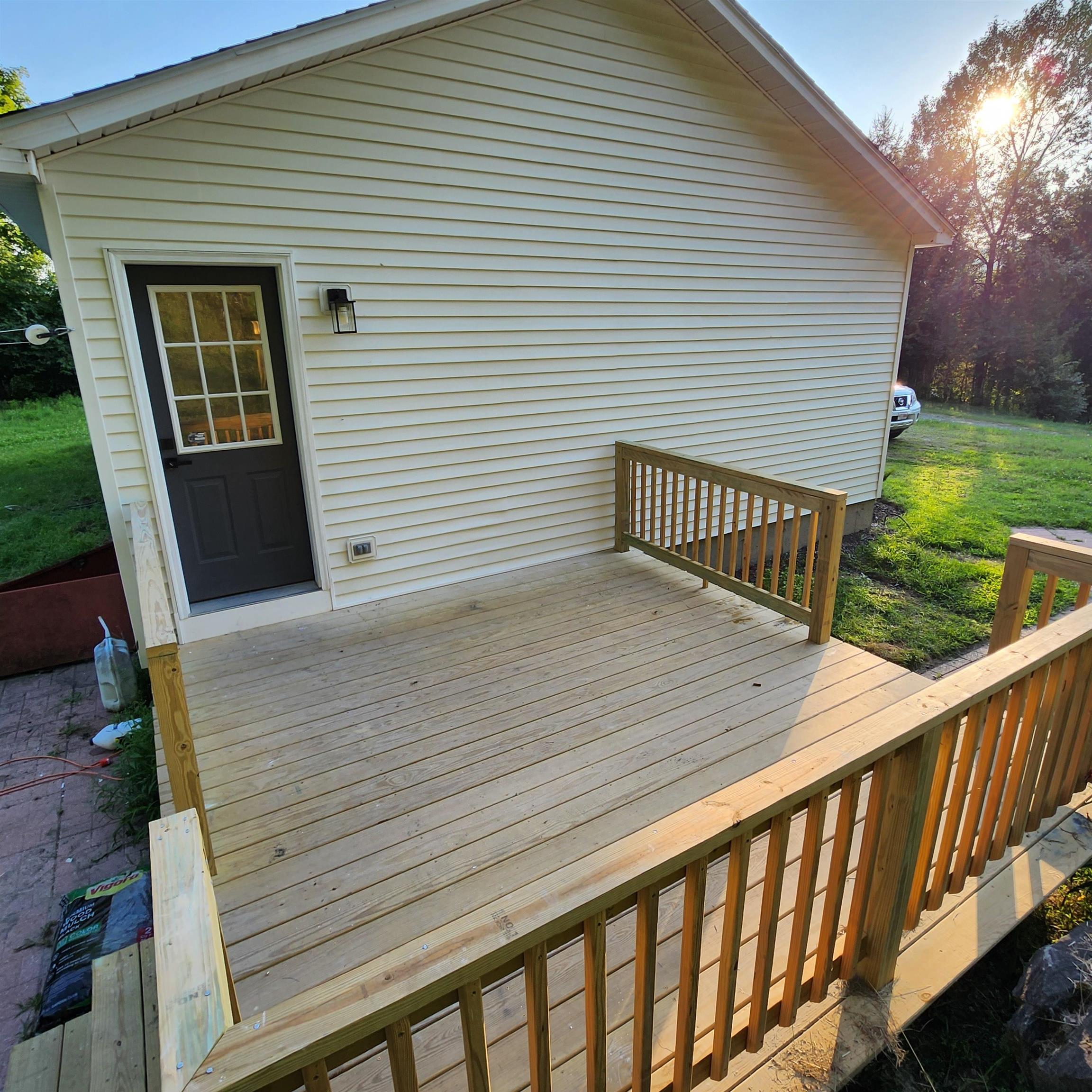 1289 Bugbee Crossing Road Property Photo 3