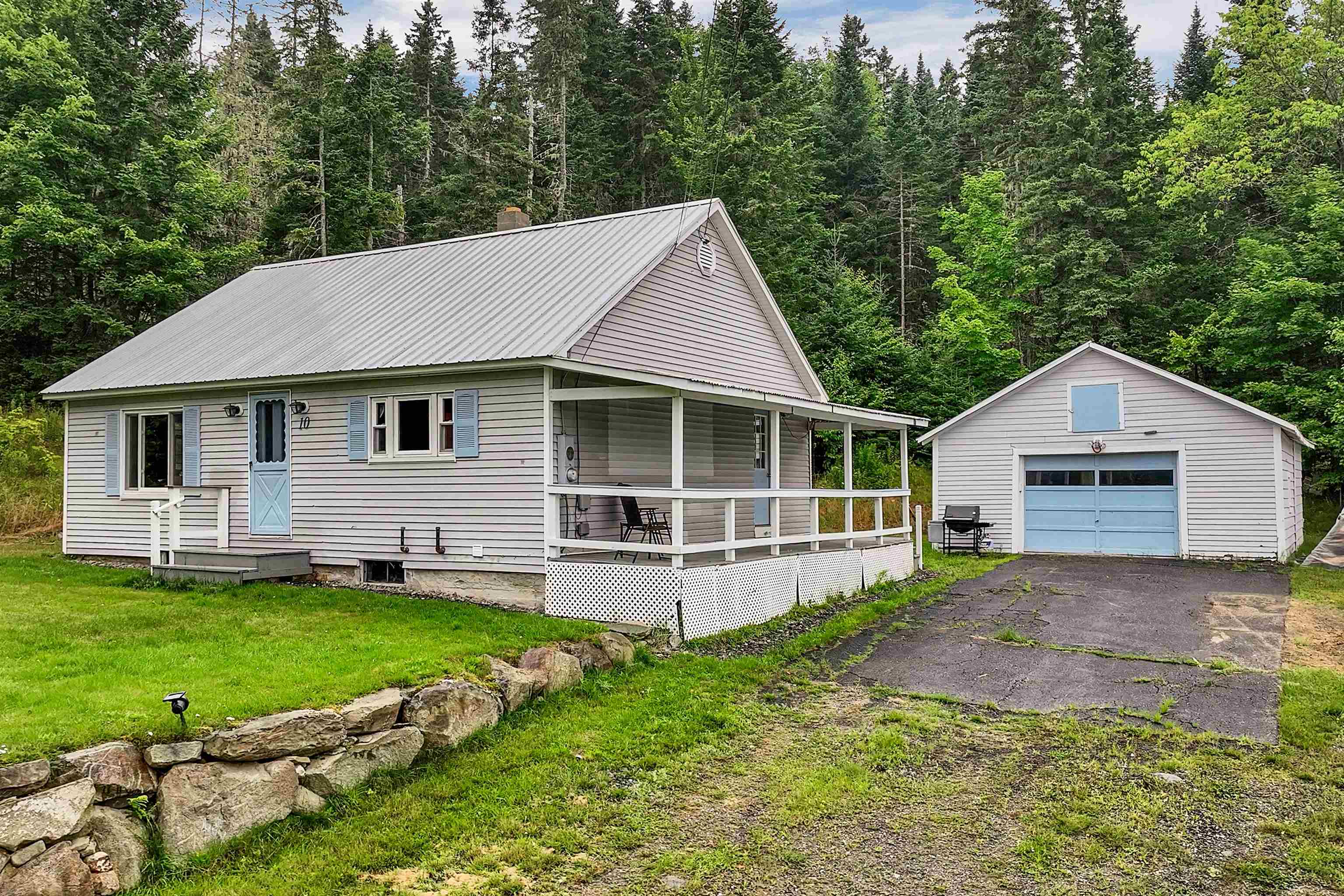 10 Ambrose Lane Property Photo 1