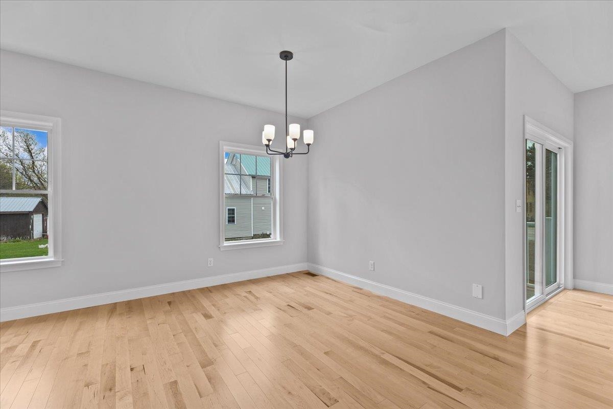 18 Walters Way Property Photo 10