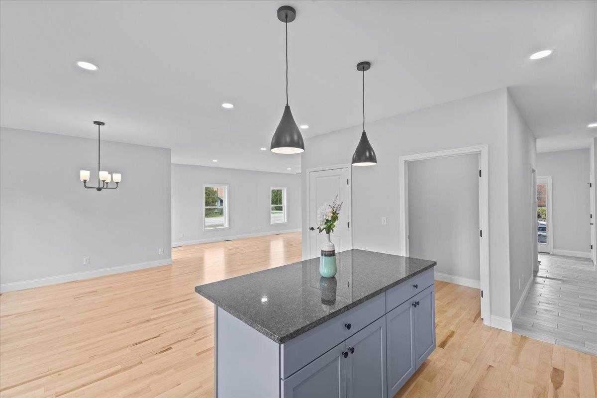 18 Walters Way Property Photo 15