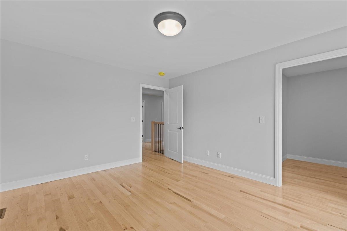 18 Walters Way Property Photo 28