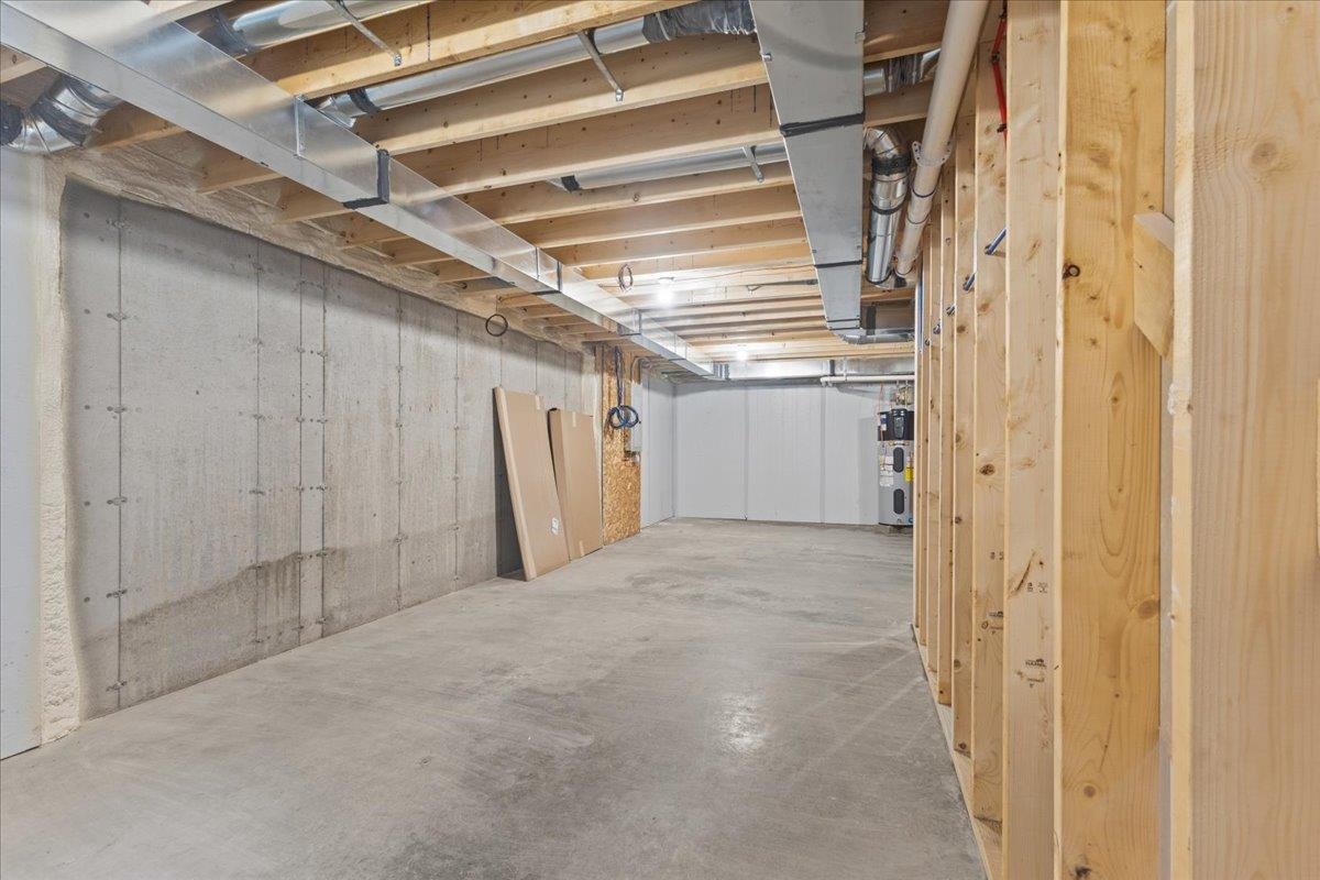 18 Walters Way Property Photo 33