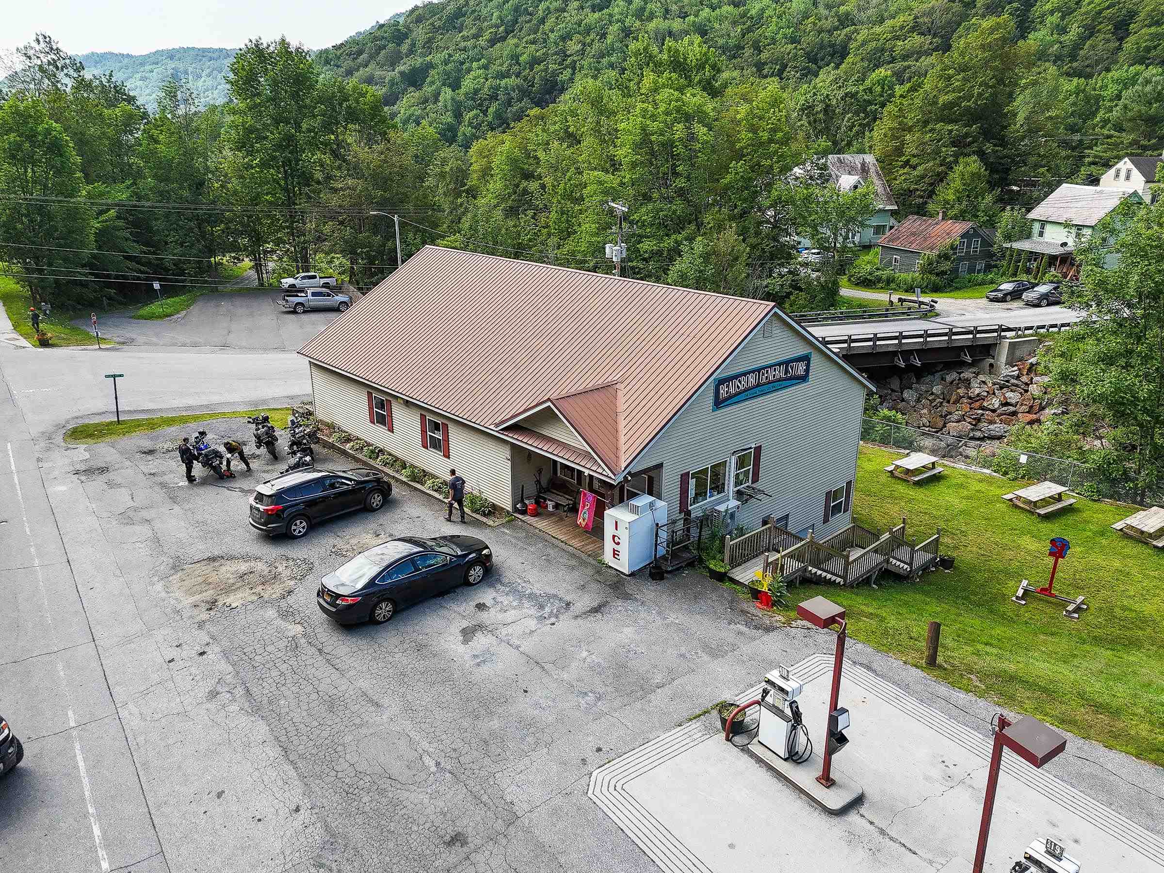 6828 Main Street Property Photo 1