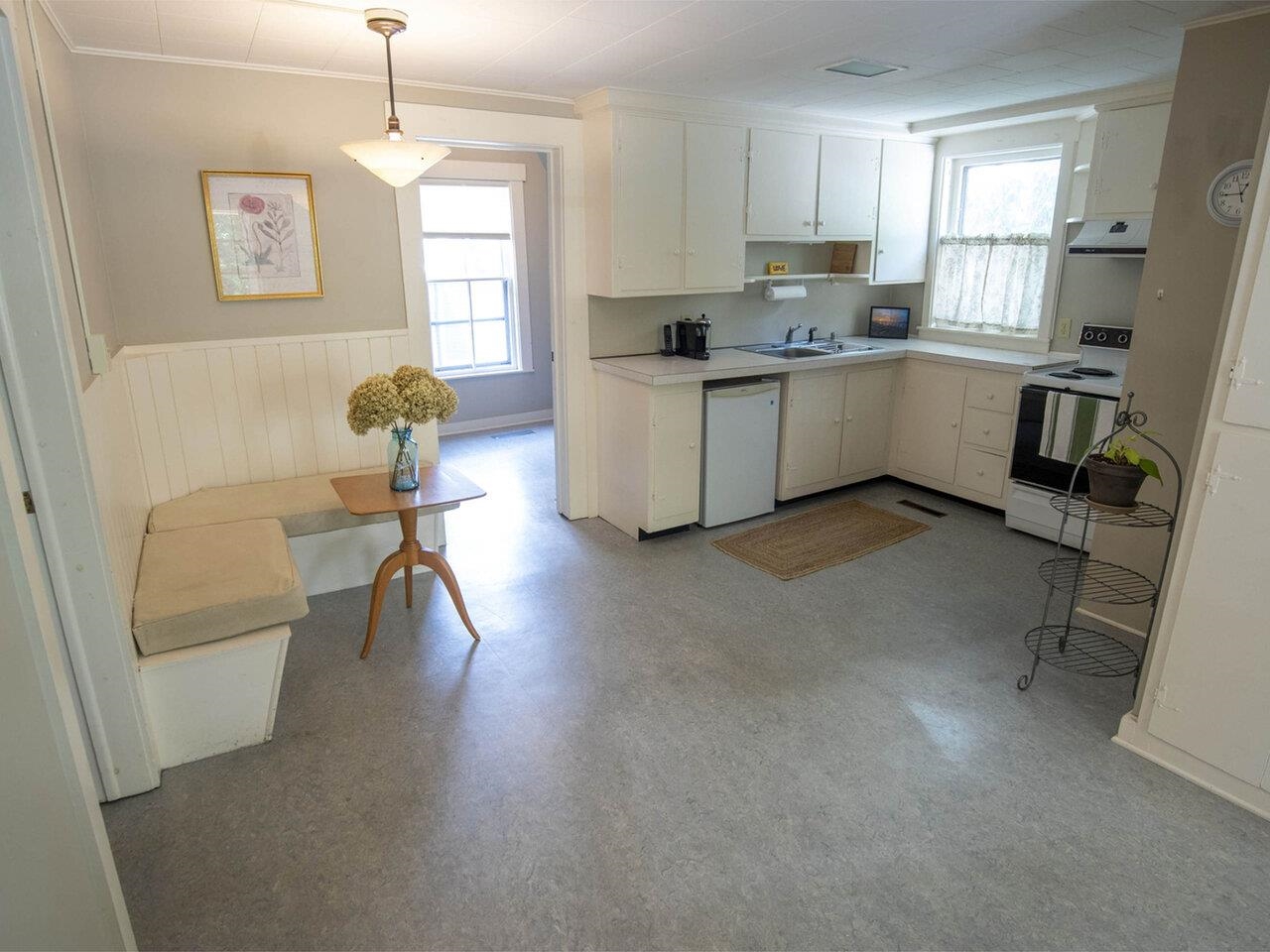 46 East State Street Property Photo 16