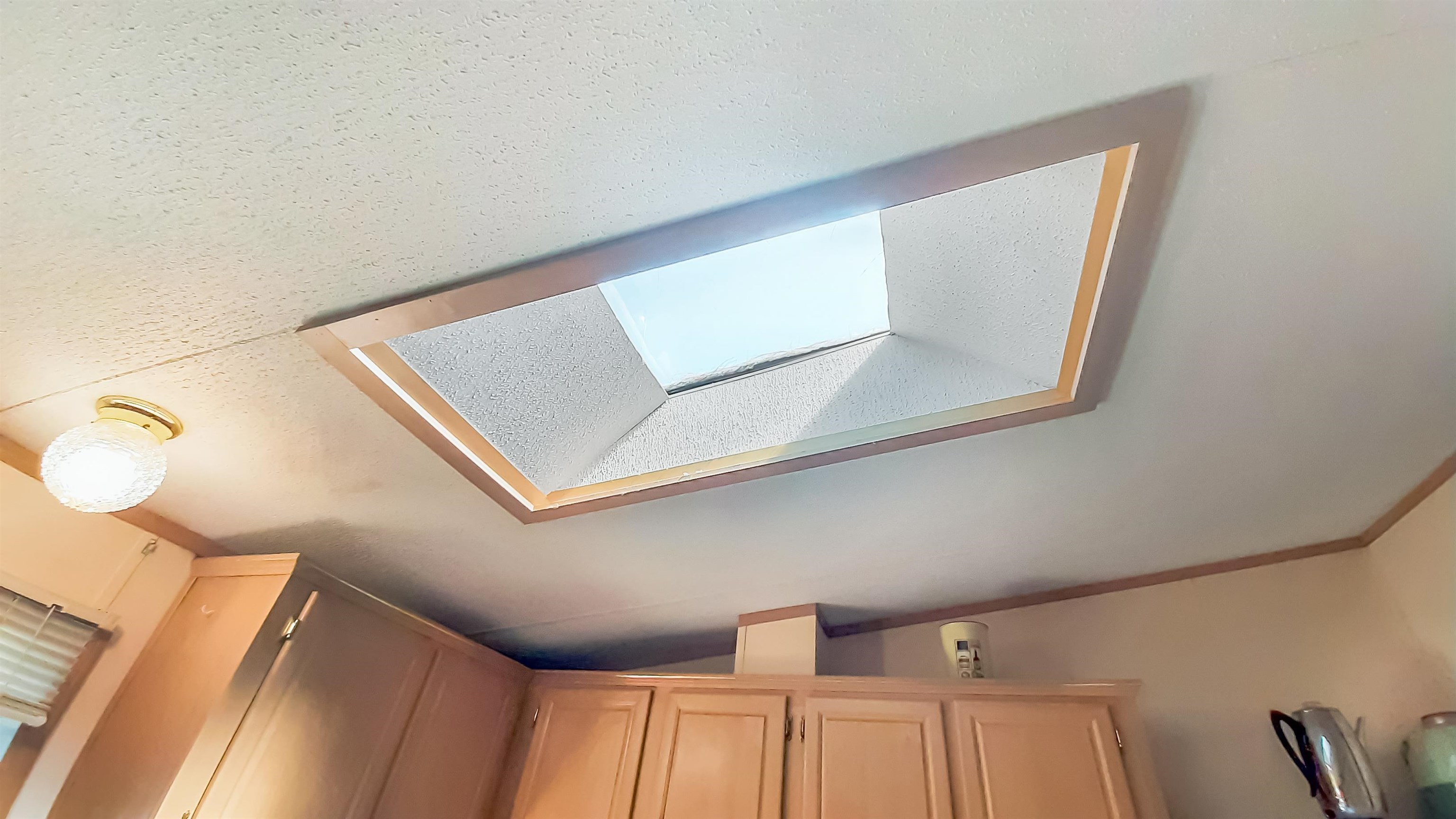 9 Stryhas Trailer Court Property Photo 8