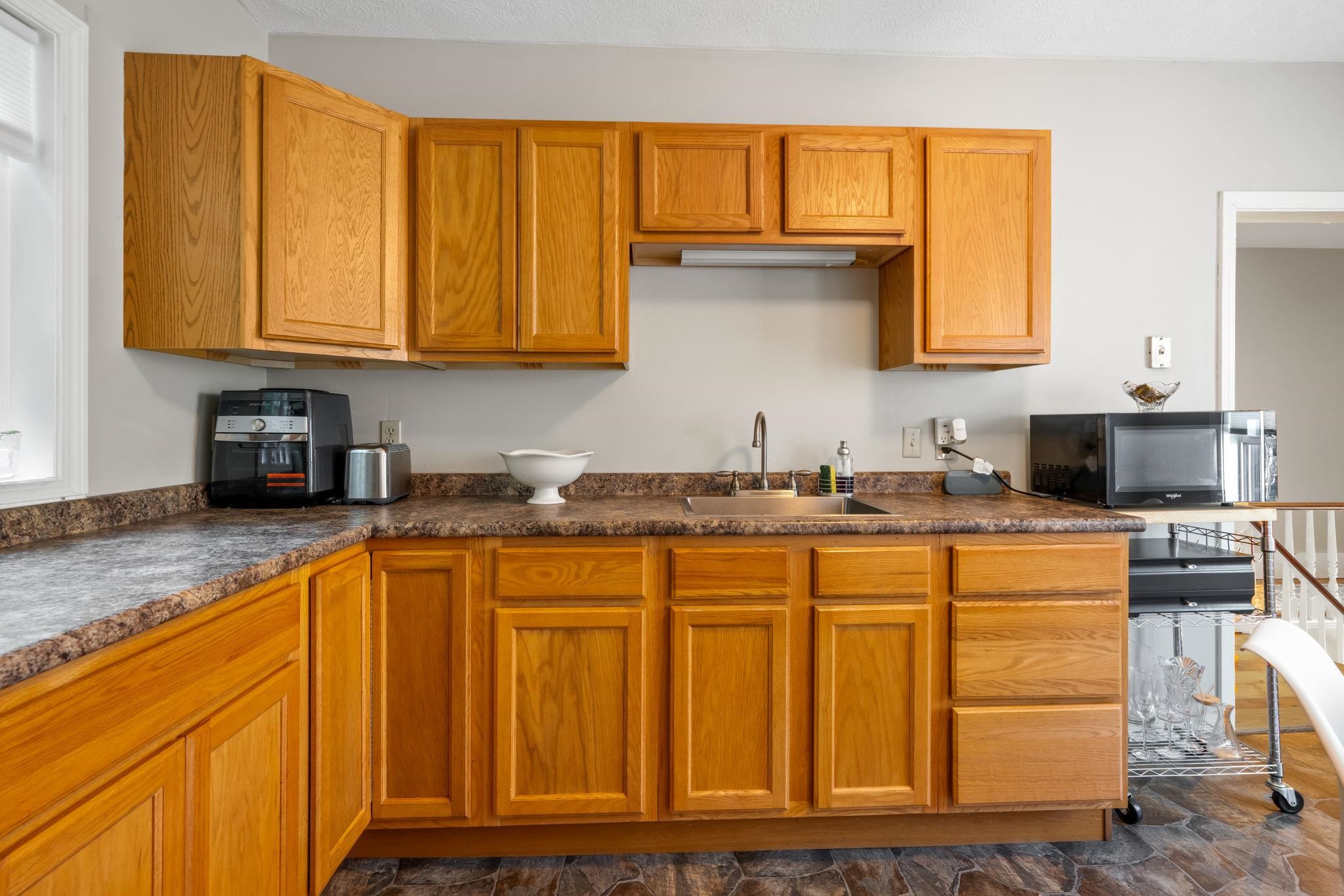 16 Meetinghouse Hill Road Property Photo 4