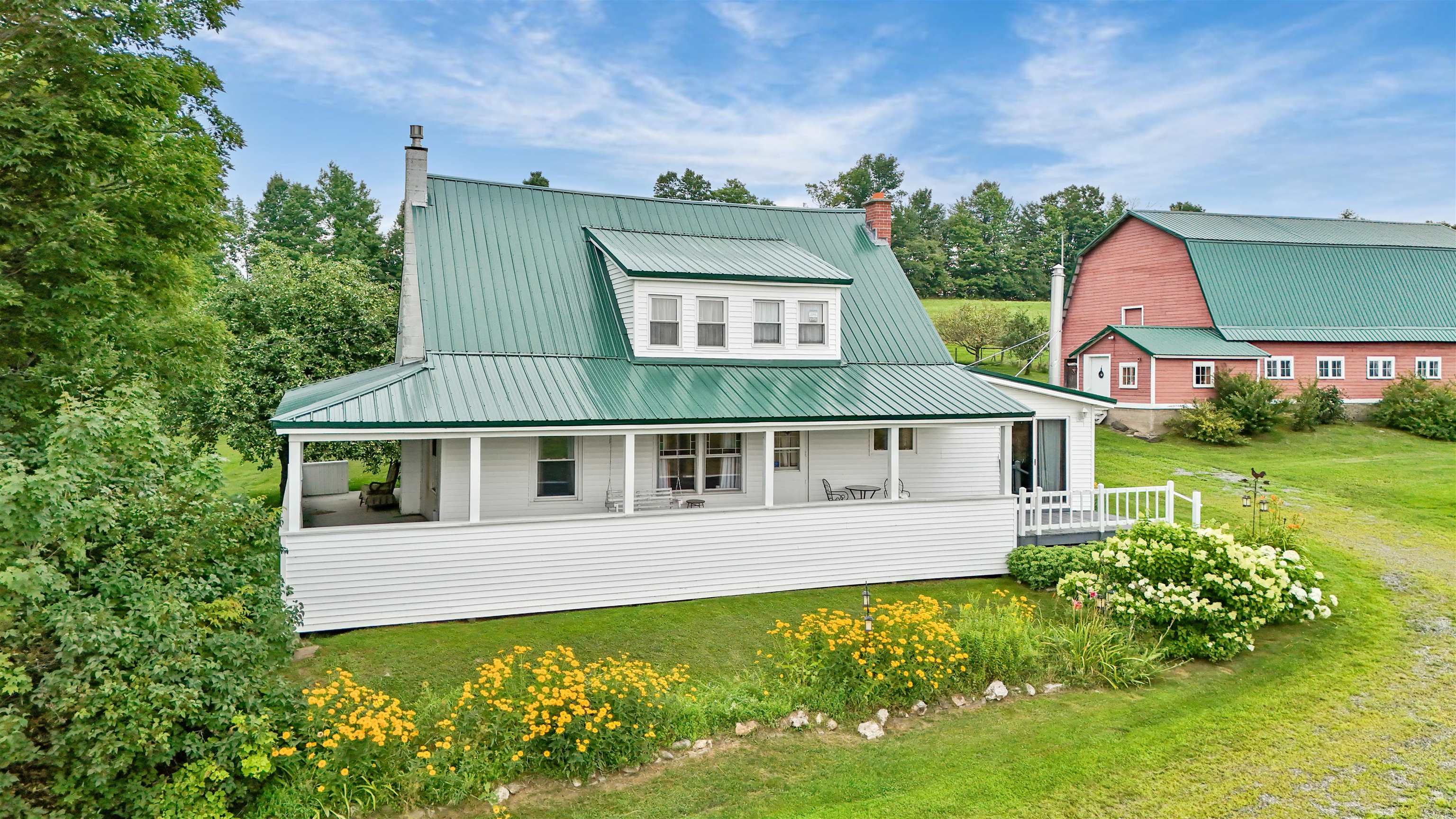 2066 Hinman Settler Road Property Photo 1