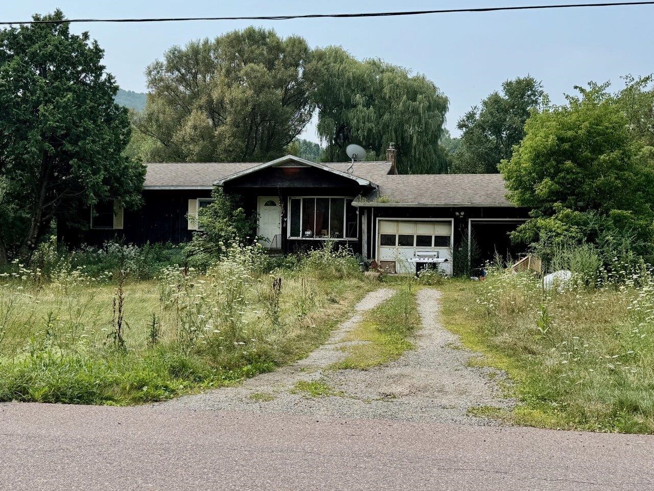 114 Cobble Hill Road Property Photo 1