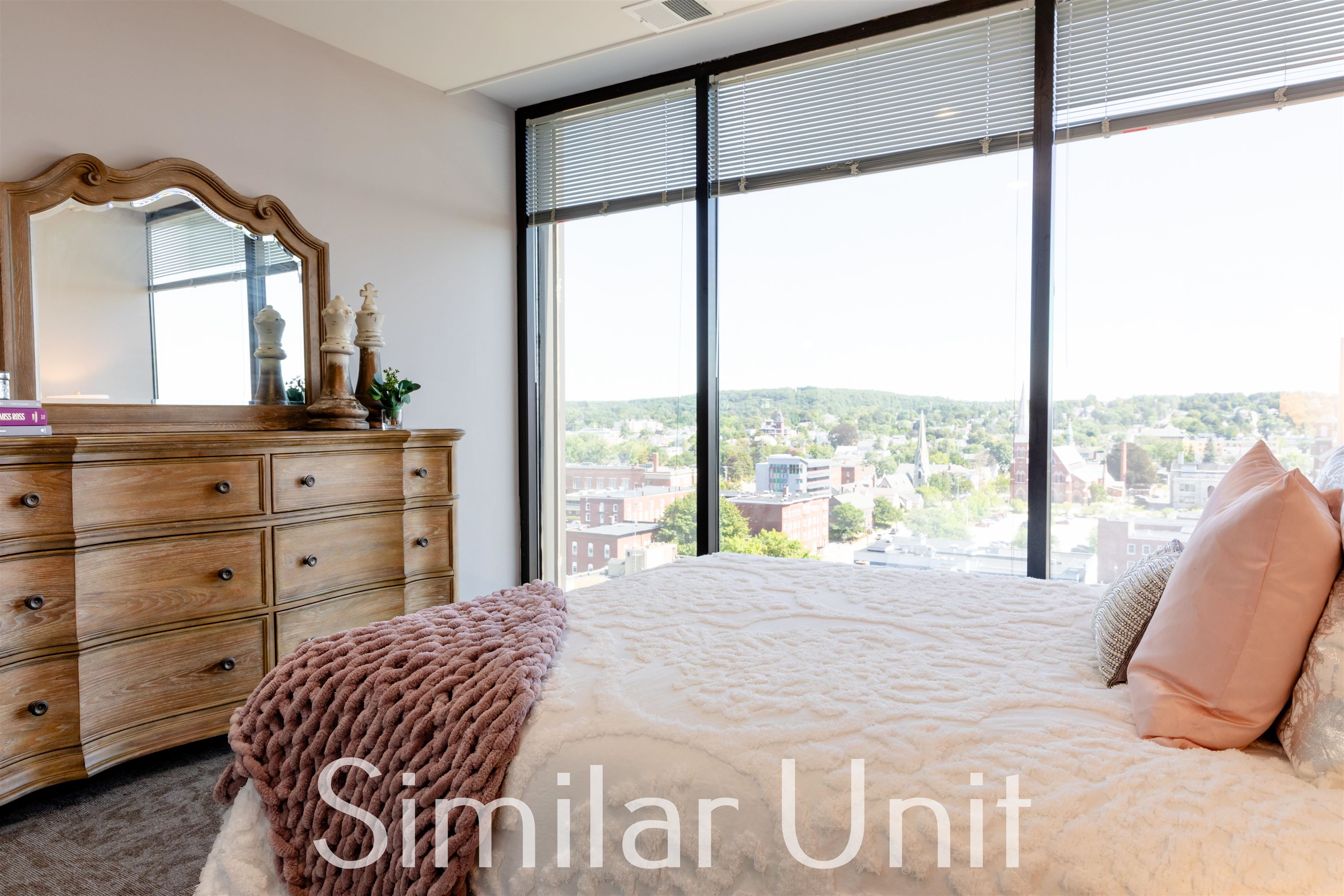 1000 Elm Street Property Photo 9