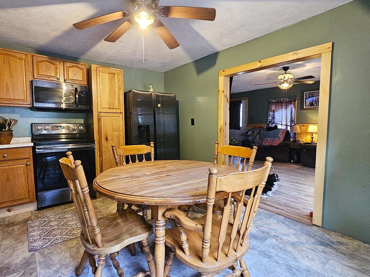 123 Lake Street Property Photo 15