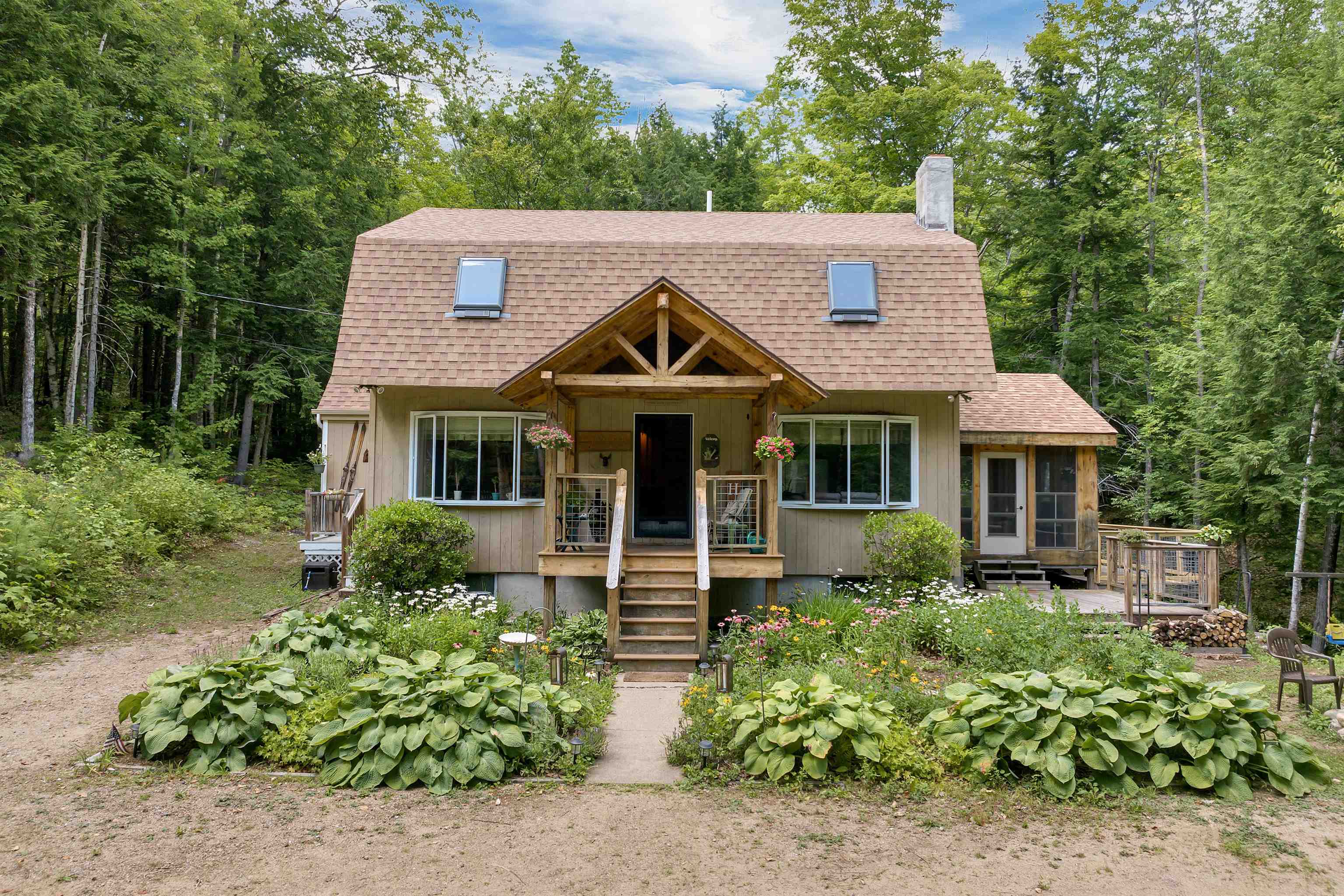 419 Glen Ledge Road Property Photo 1