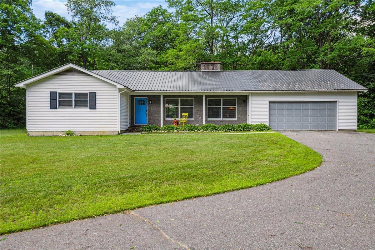 7 Grassy Brook Road