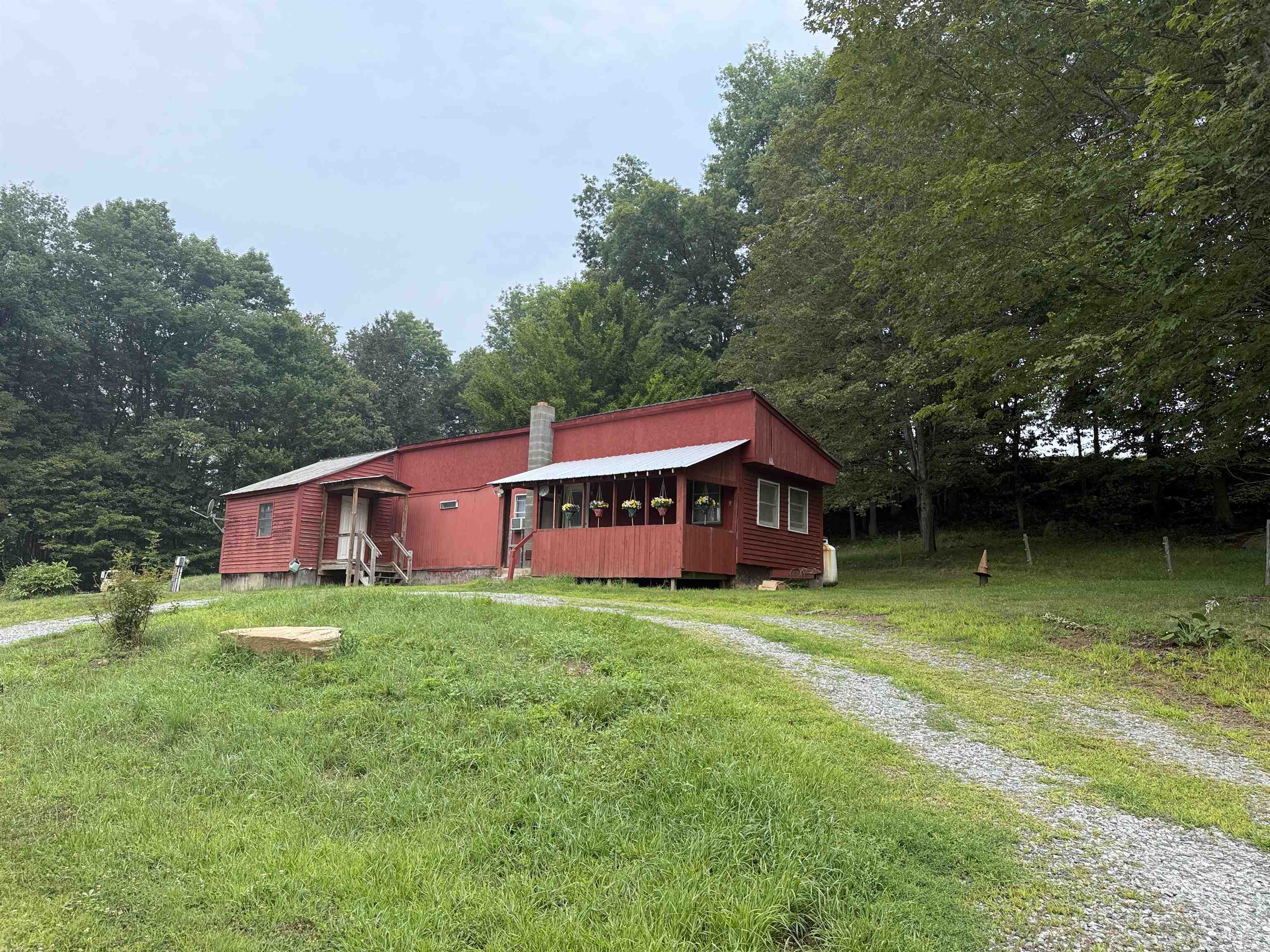 1449 Wellwood Orchard Road Property Photo 1