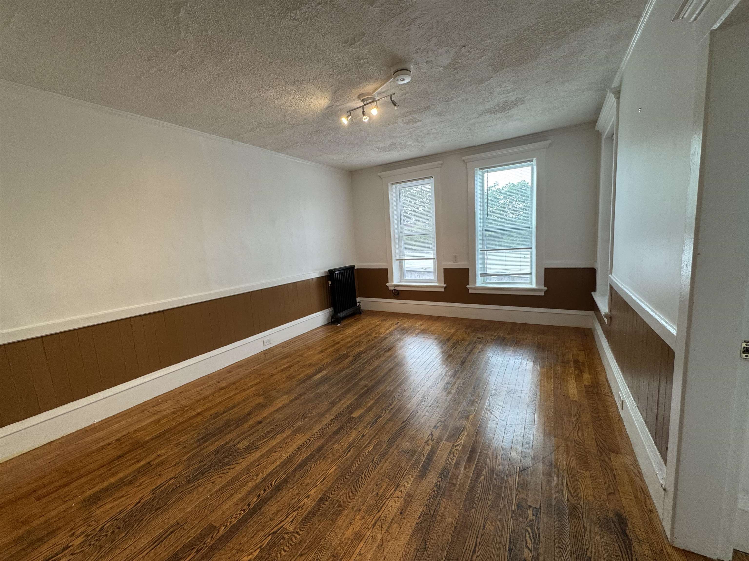 11 Court Street Property Photo 1