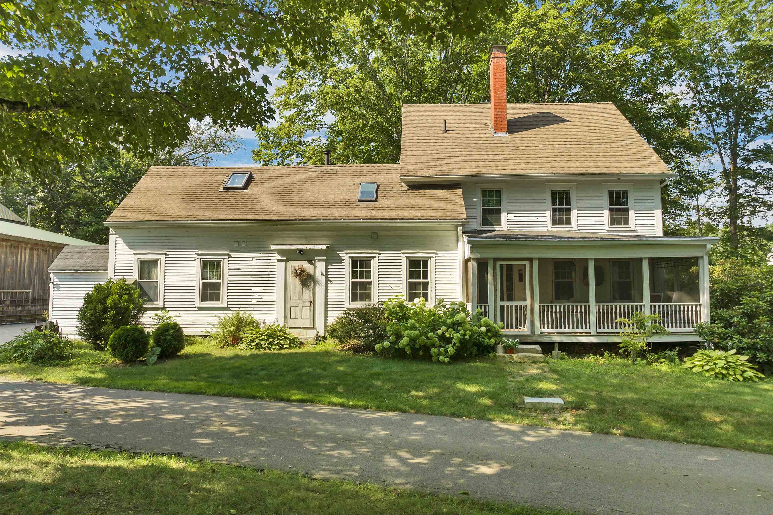 288 N. River Road Property Photo 1
