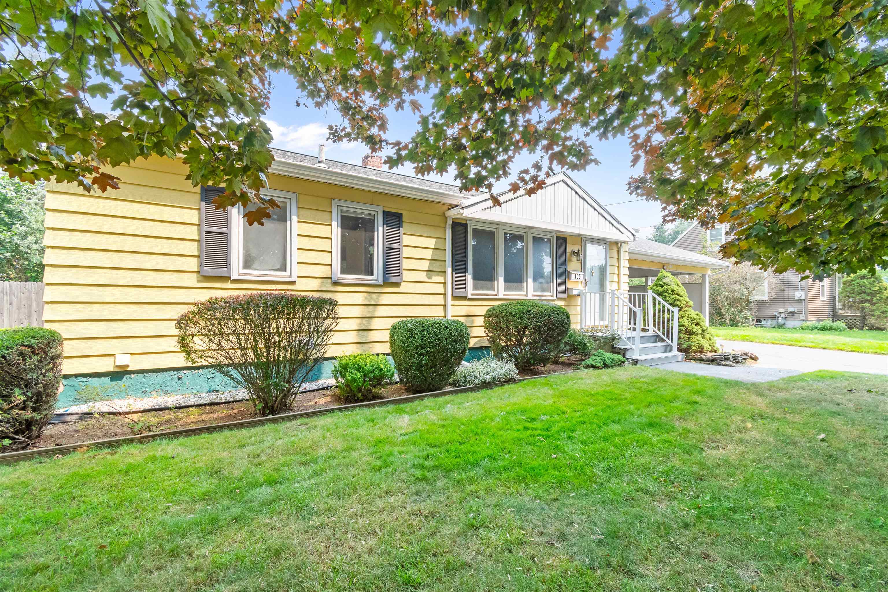 105 Iroquois Avenue Property Photo 1