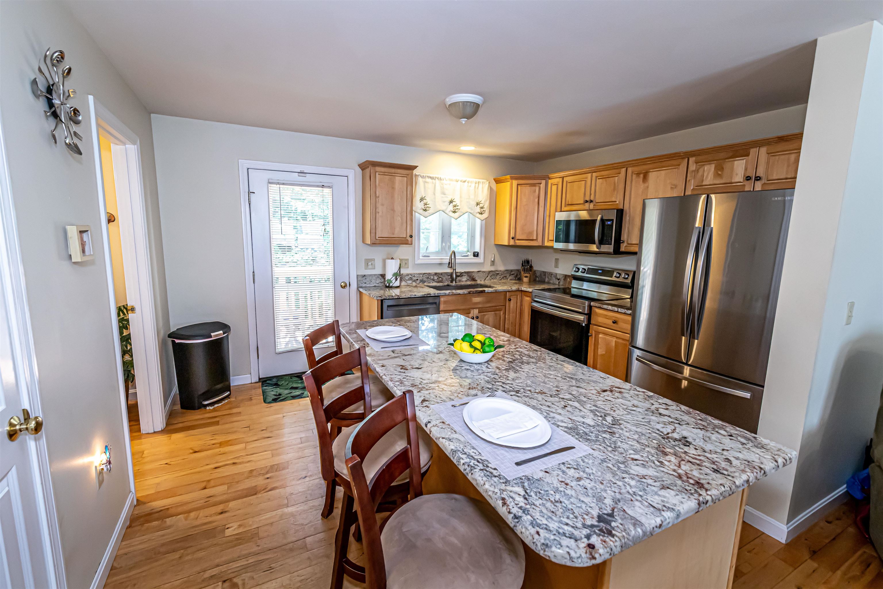 30 Melissa Way Property Photo 6