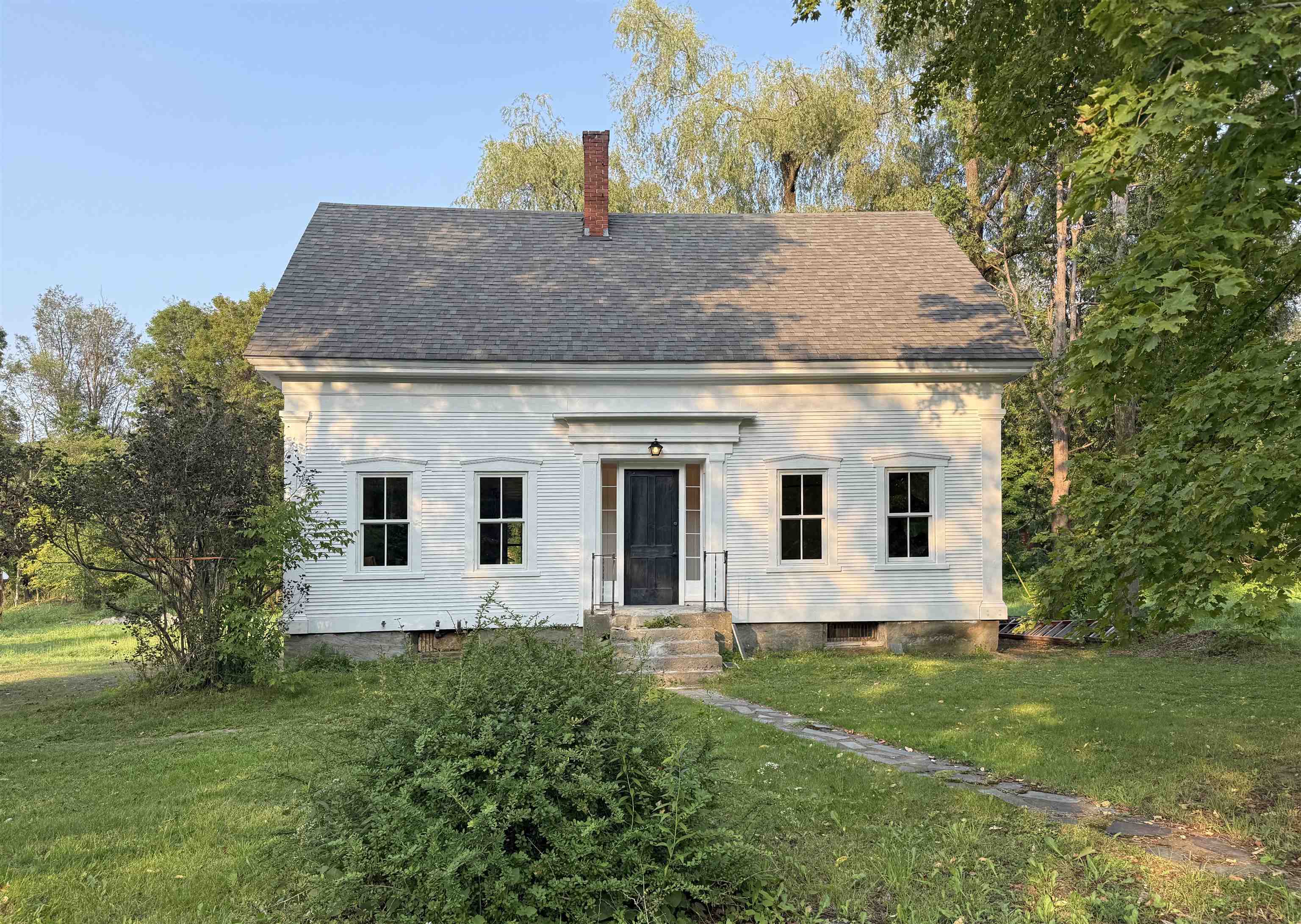 204 West River Road
