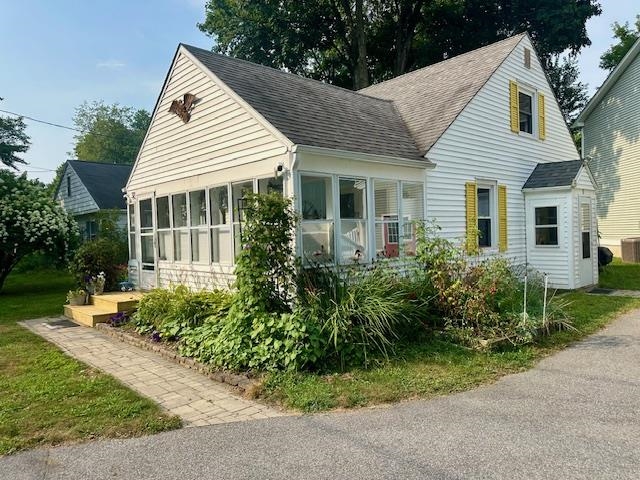 32 Lamoille Street Property Photo 1