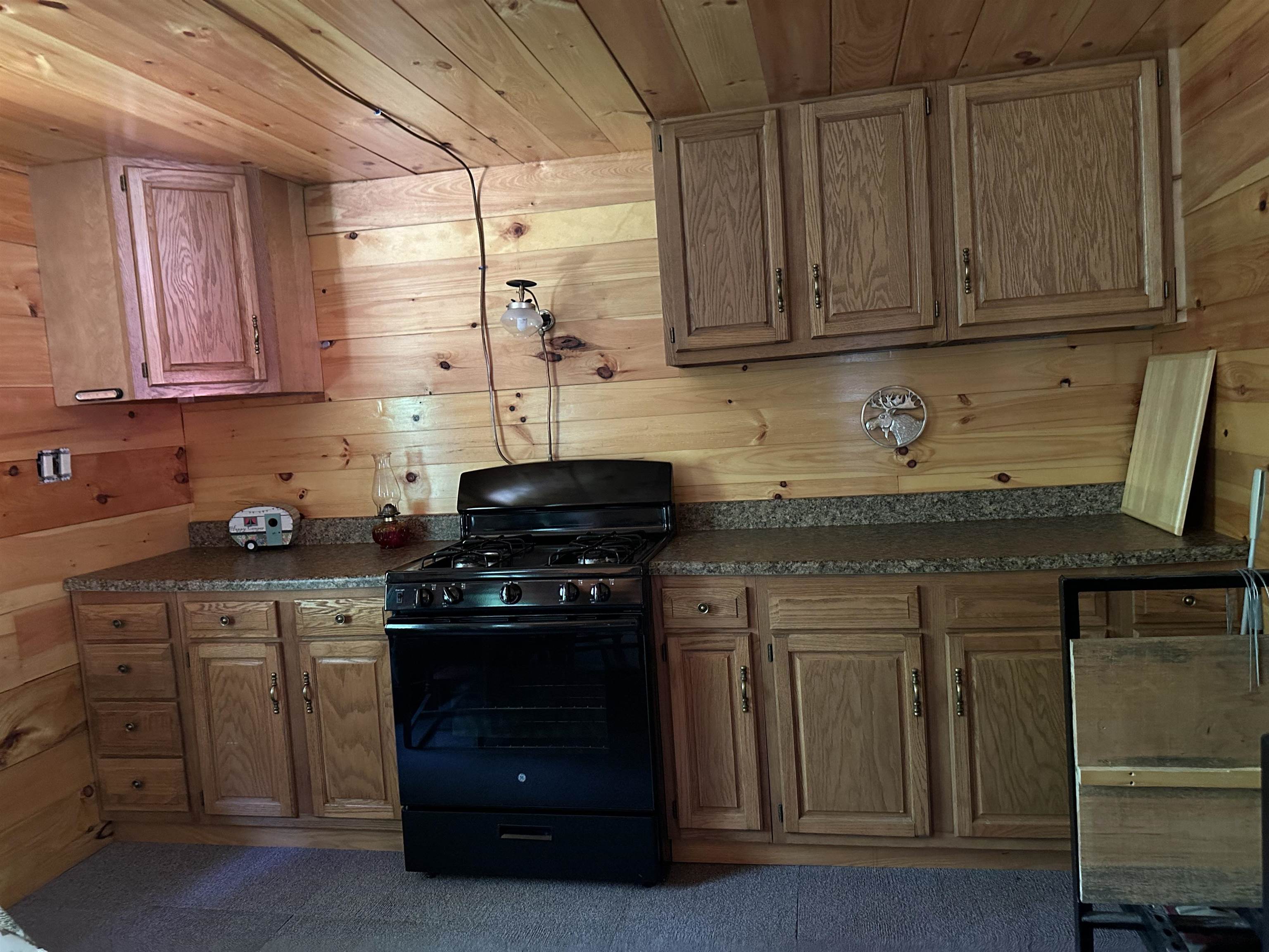 344 Hemlock Lane Property Photo 9