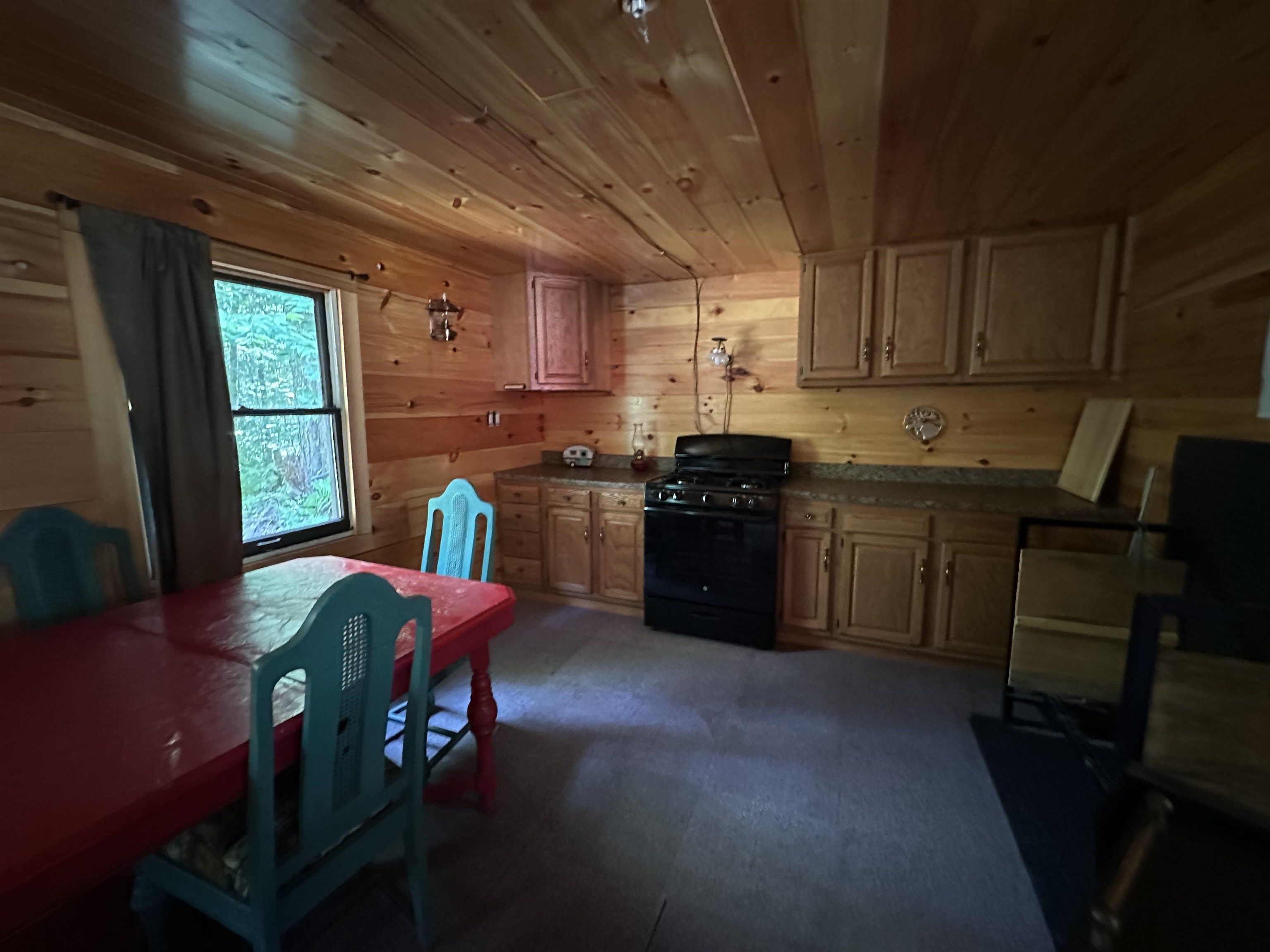 344 Hemlock Lane Property Photo 10