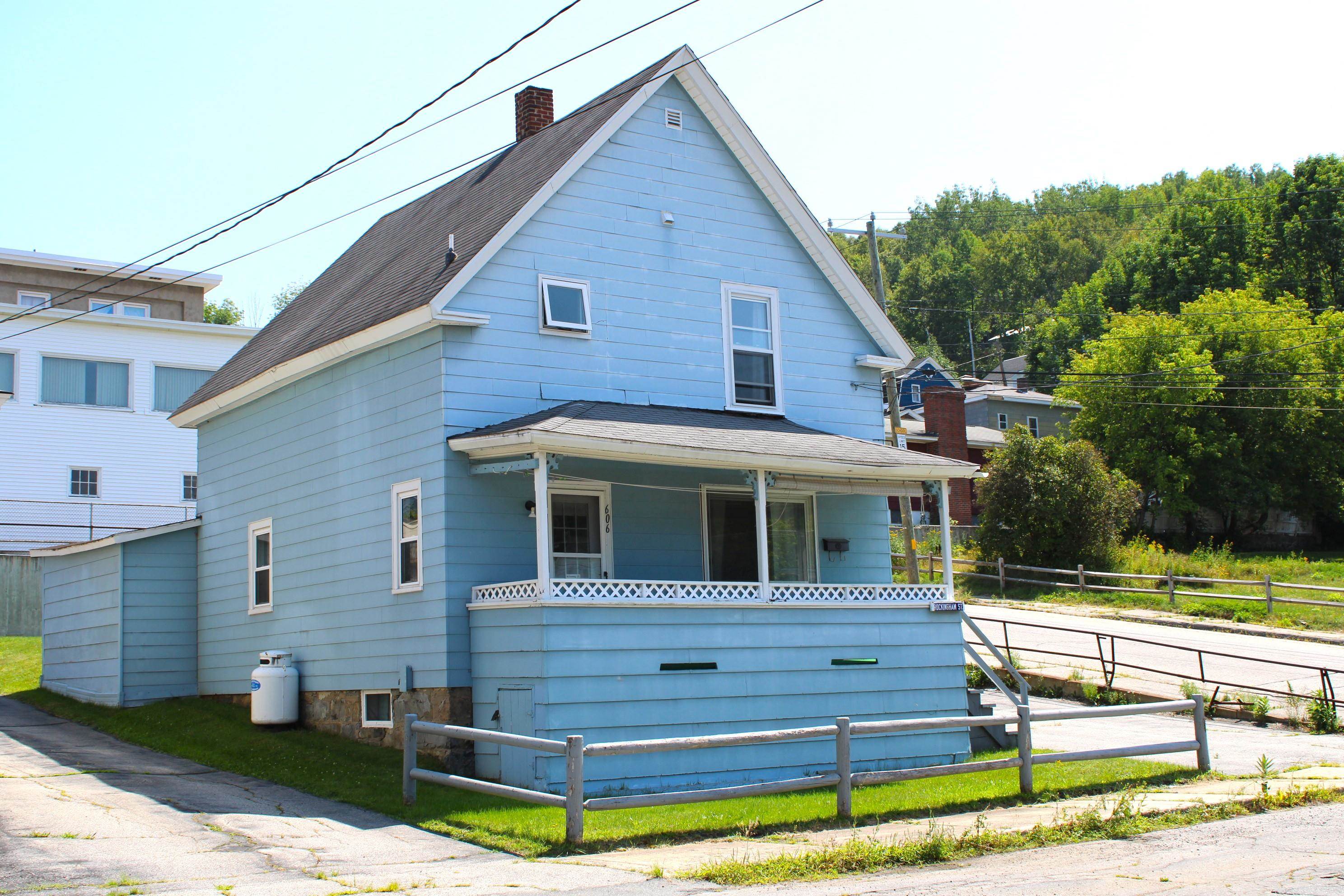 606 Rockingham Street Property Photo 1