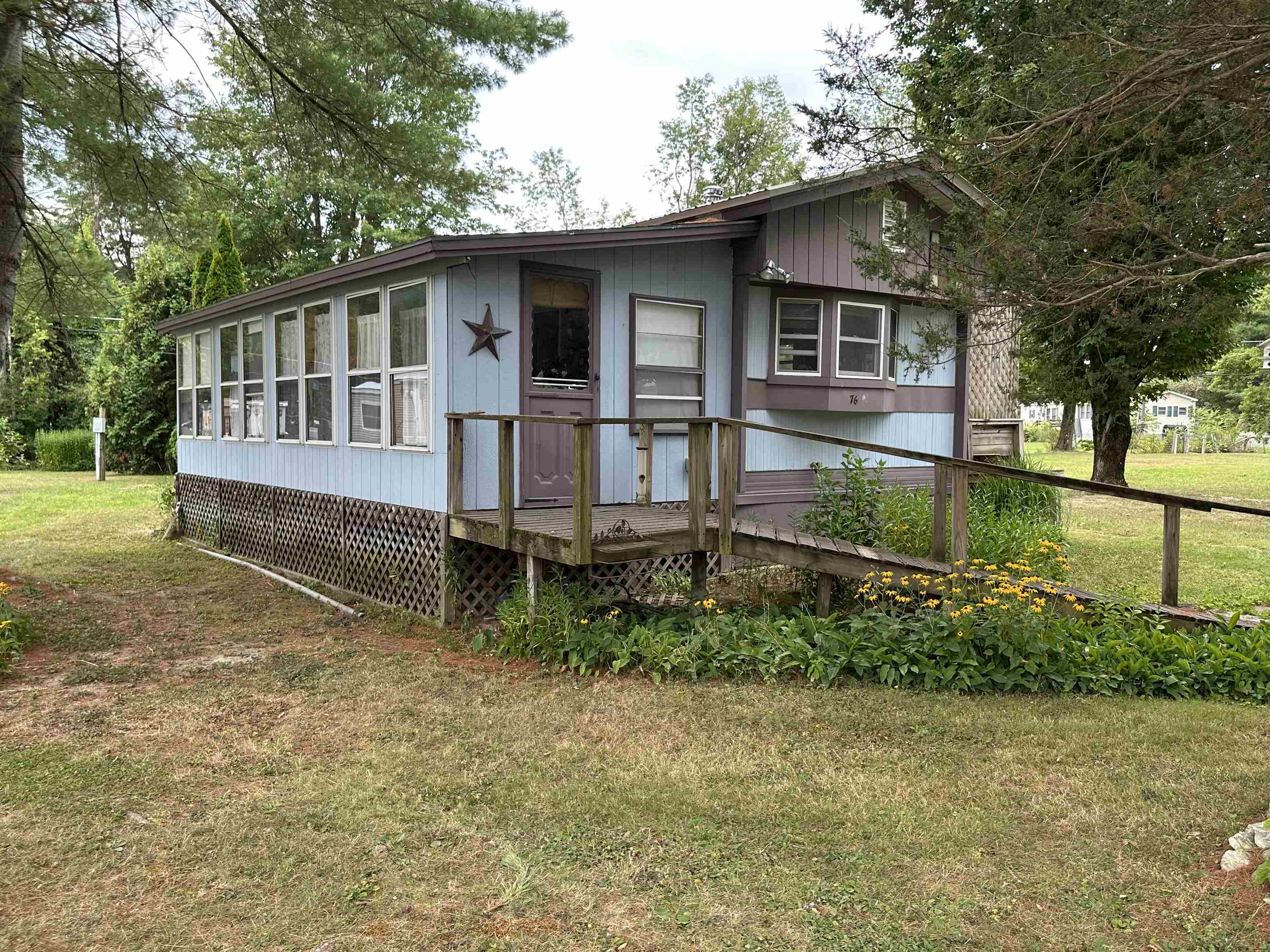 76 Lindale Circle Property Photo 1