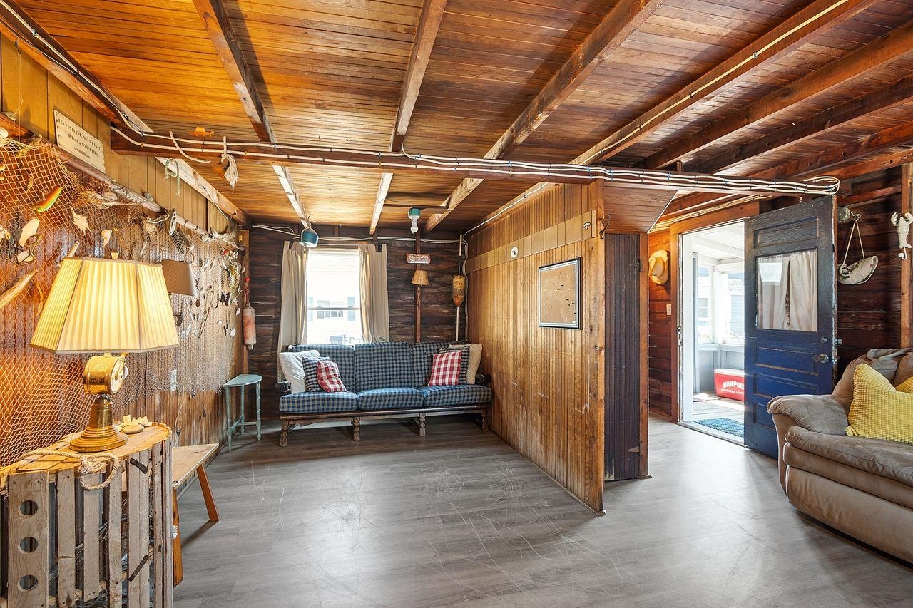 22-24 Perkins Avenue Property Photo 6