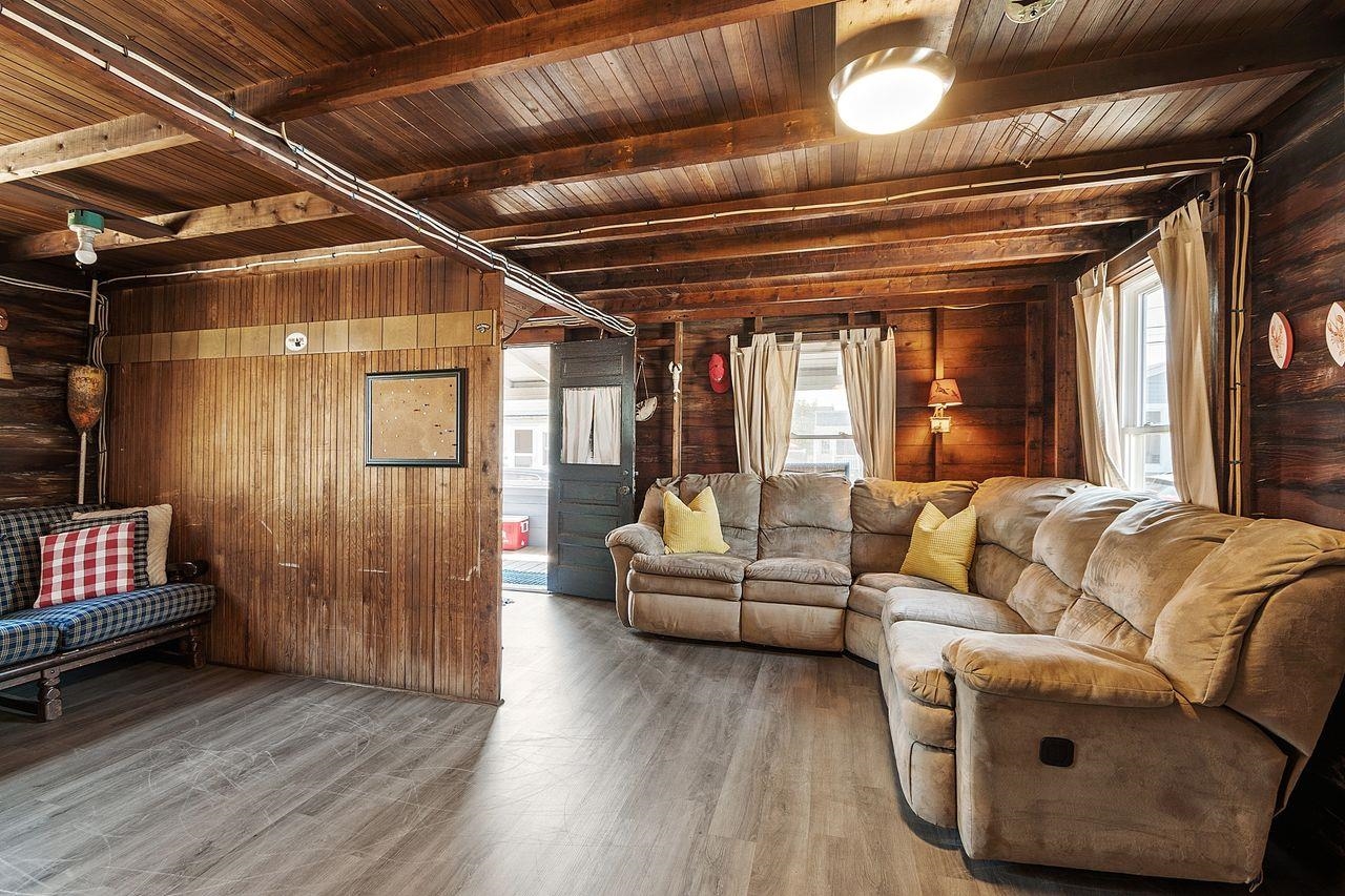 22-24 Perkins Avenue Property Photo 7