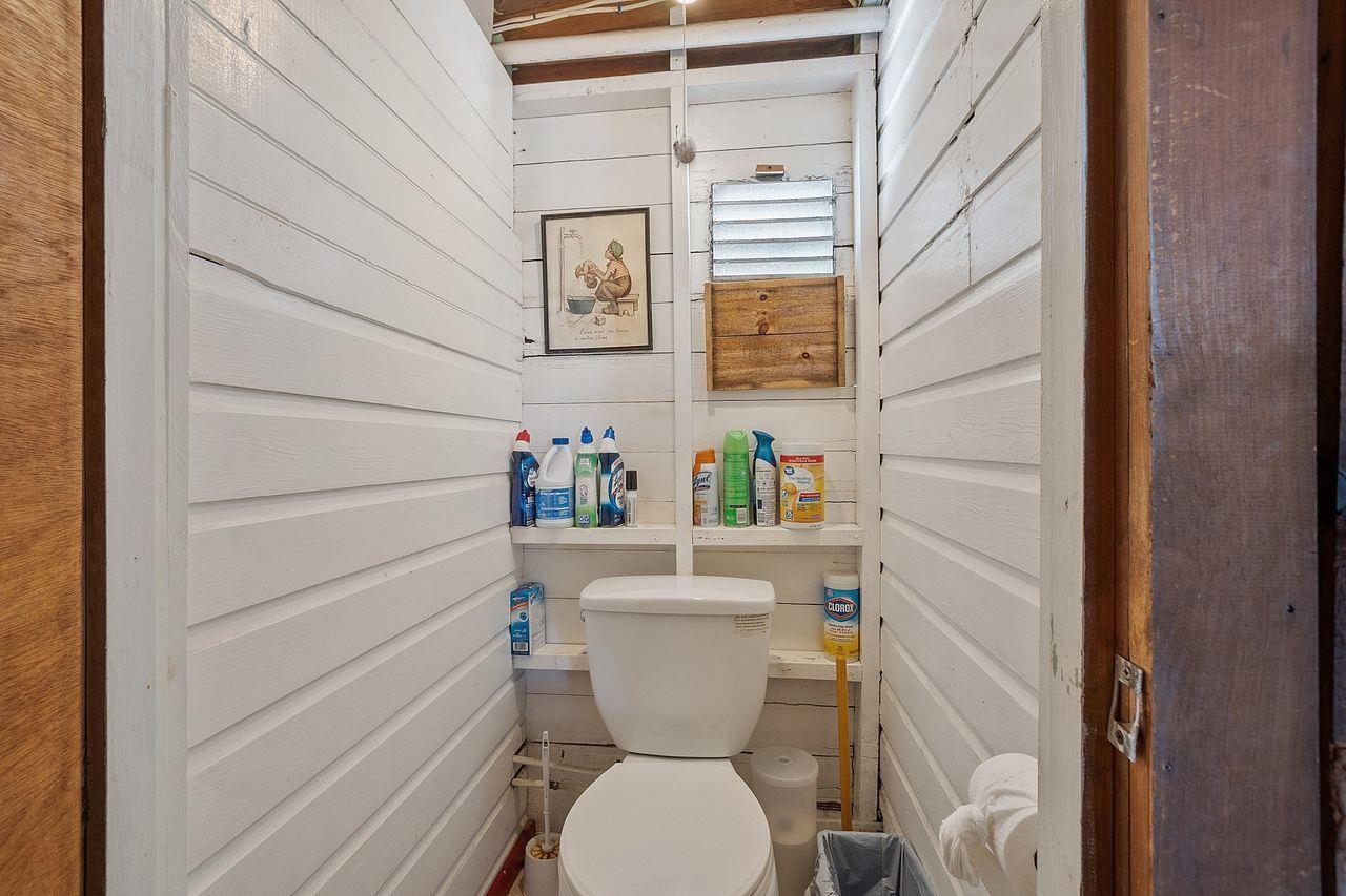 22-24 Perkins Avenue Property Photo 19